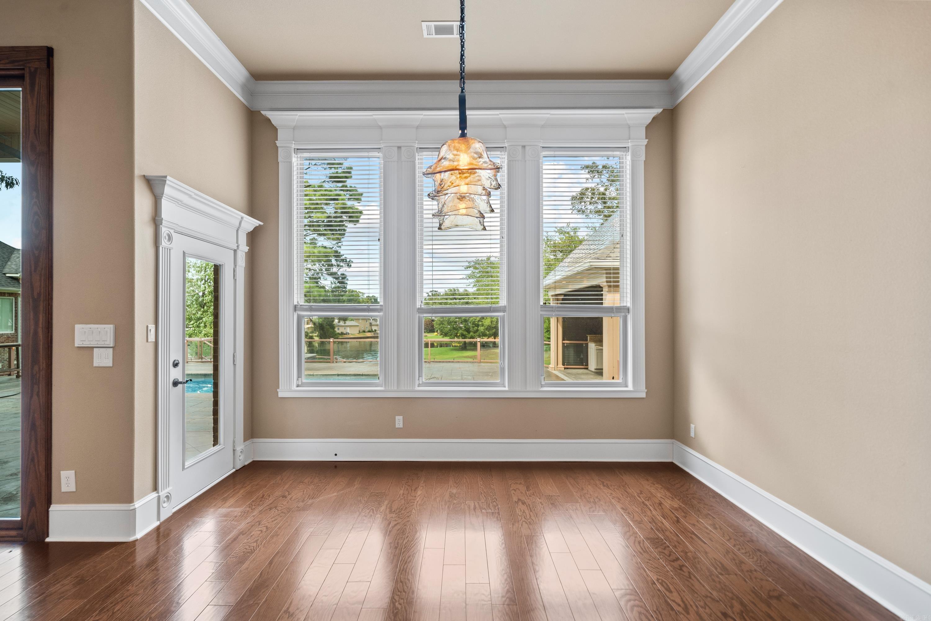 101 Misty Oak