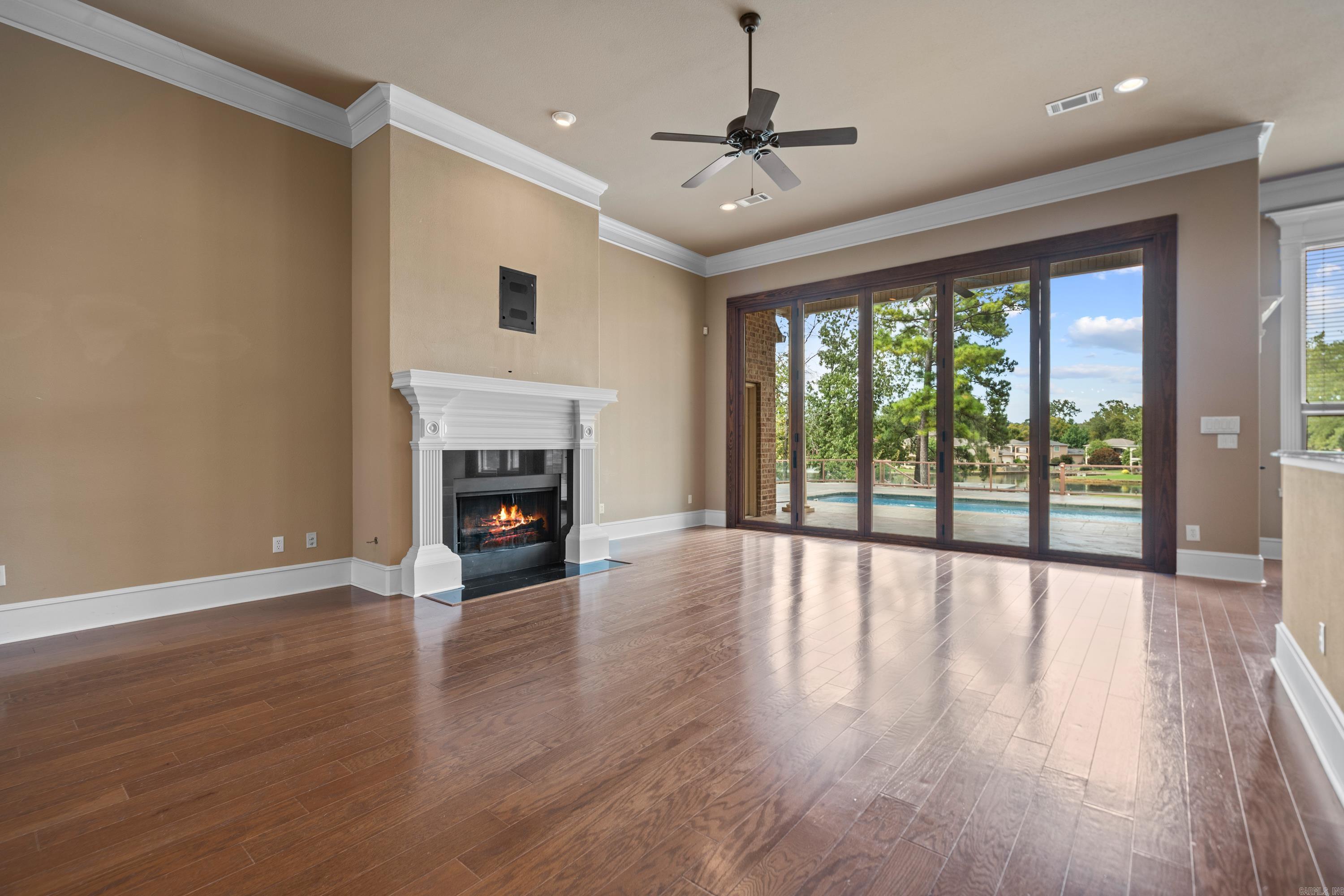 101 Misty Oak