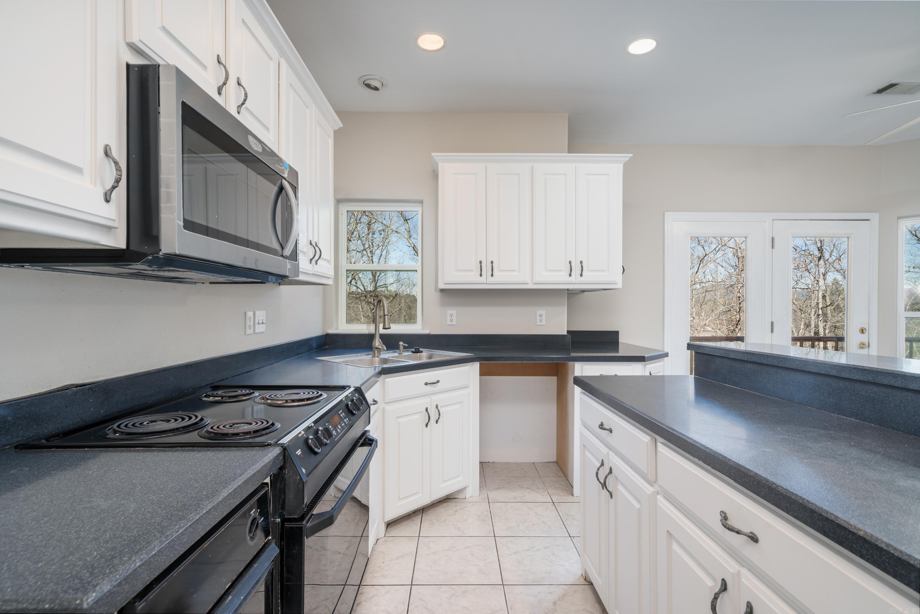 106 Hunterscove Court