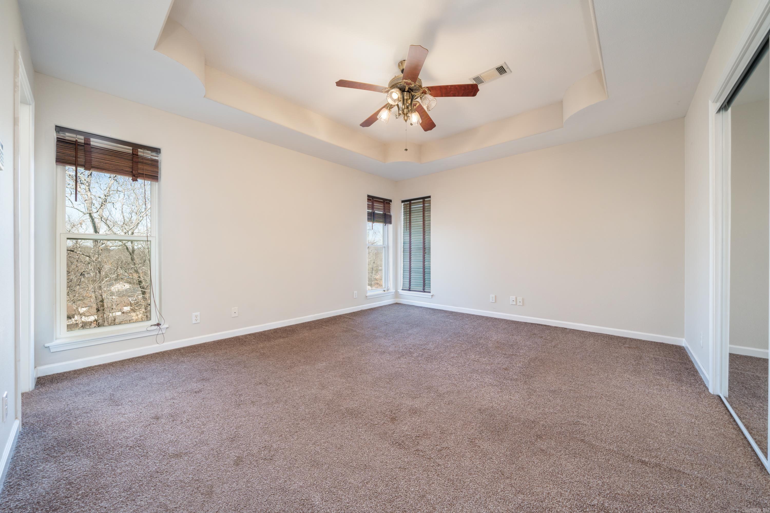 106 Hunterscove Court