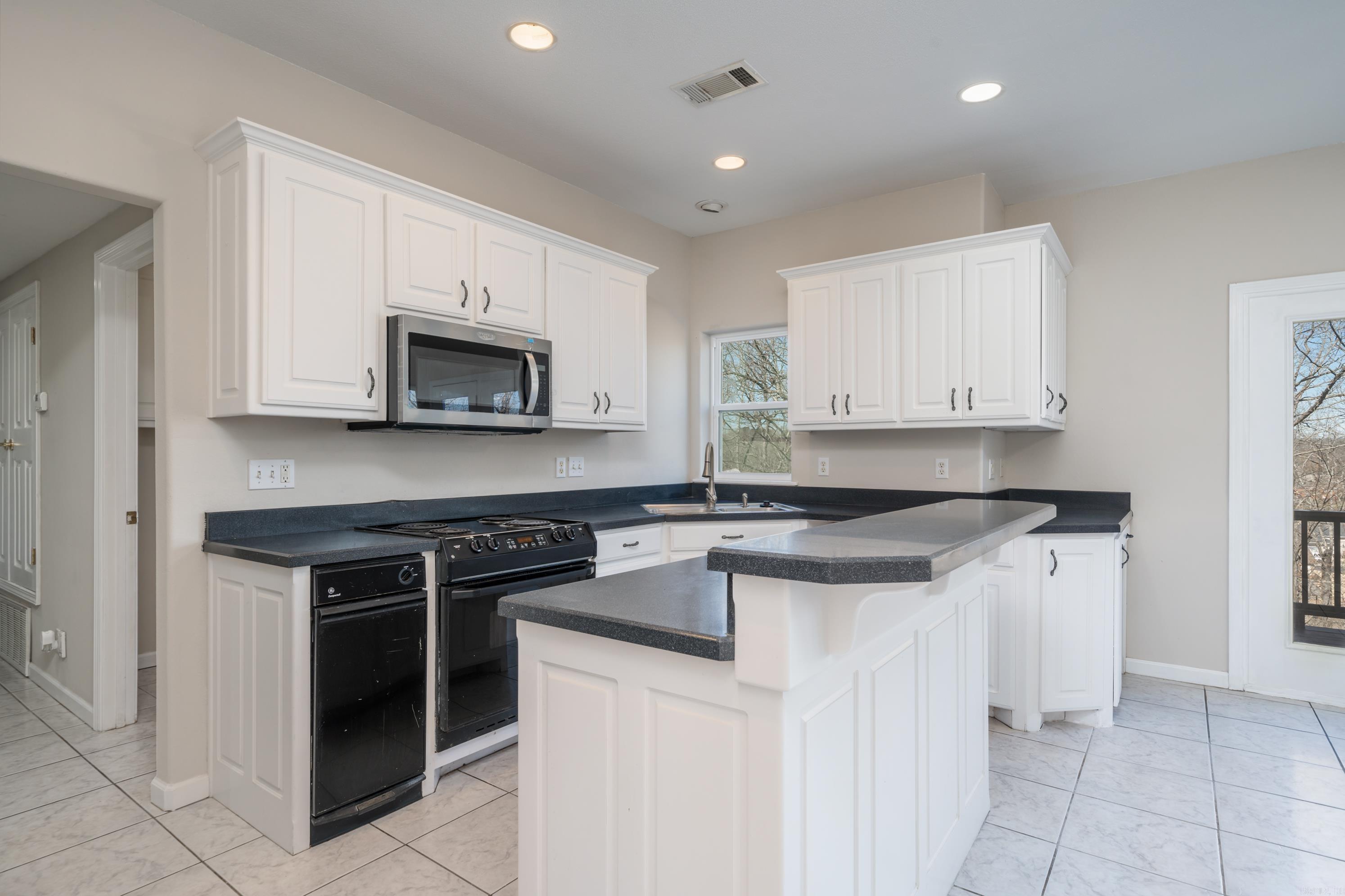 106 Hunterscove Court