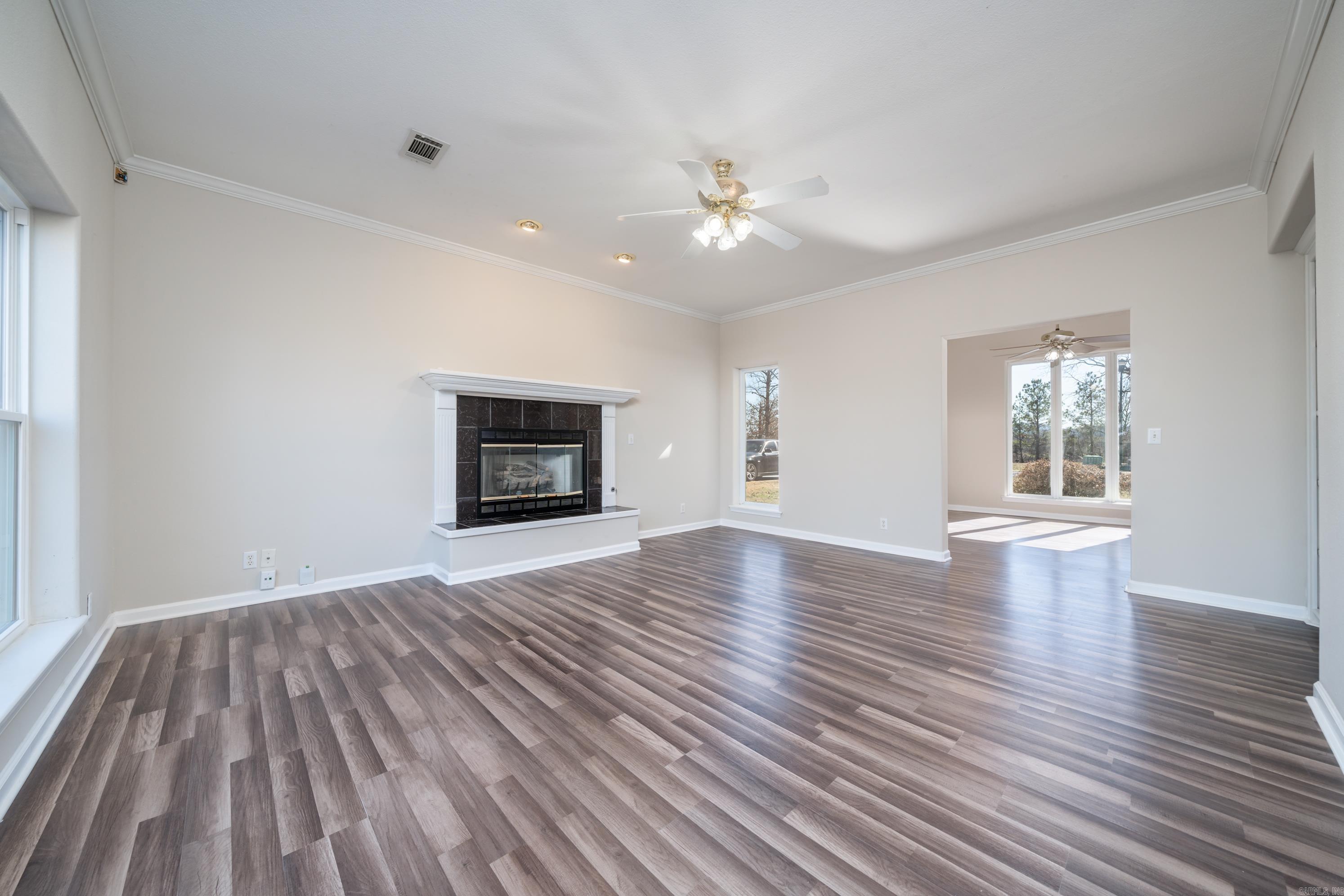 106 Hunterscove Court