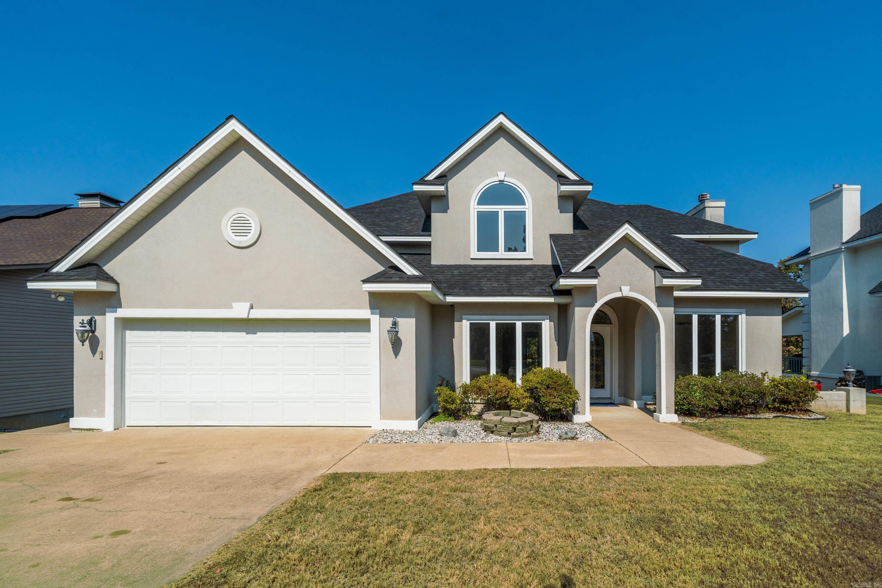 106 Hunterscove Court