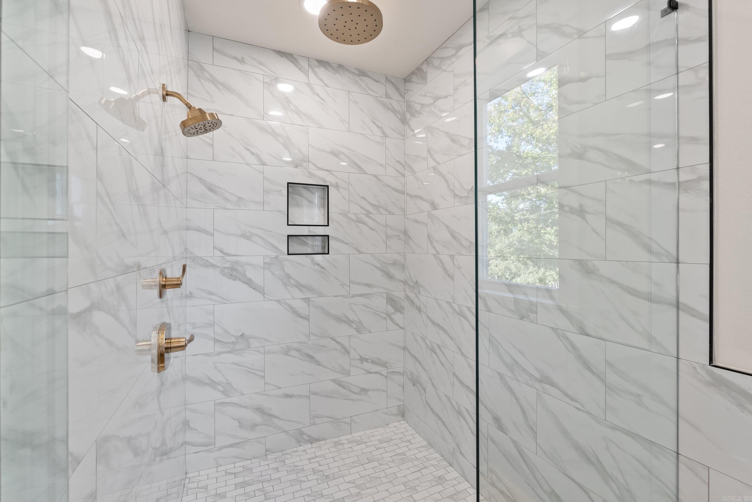 112 Lake Forest Shores Drive