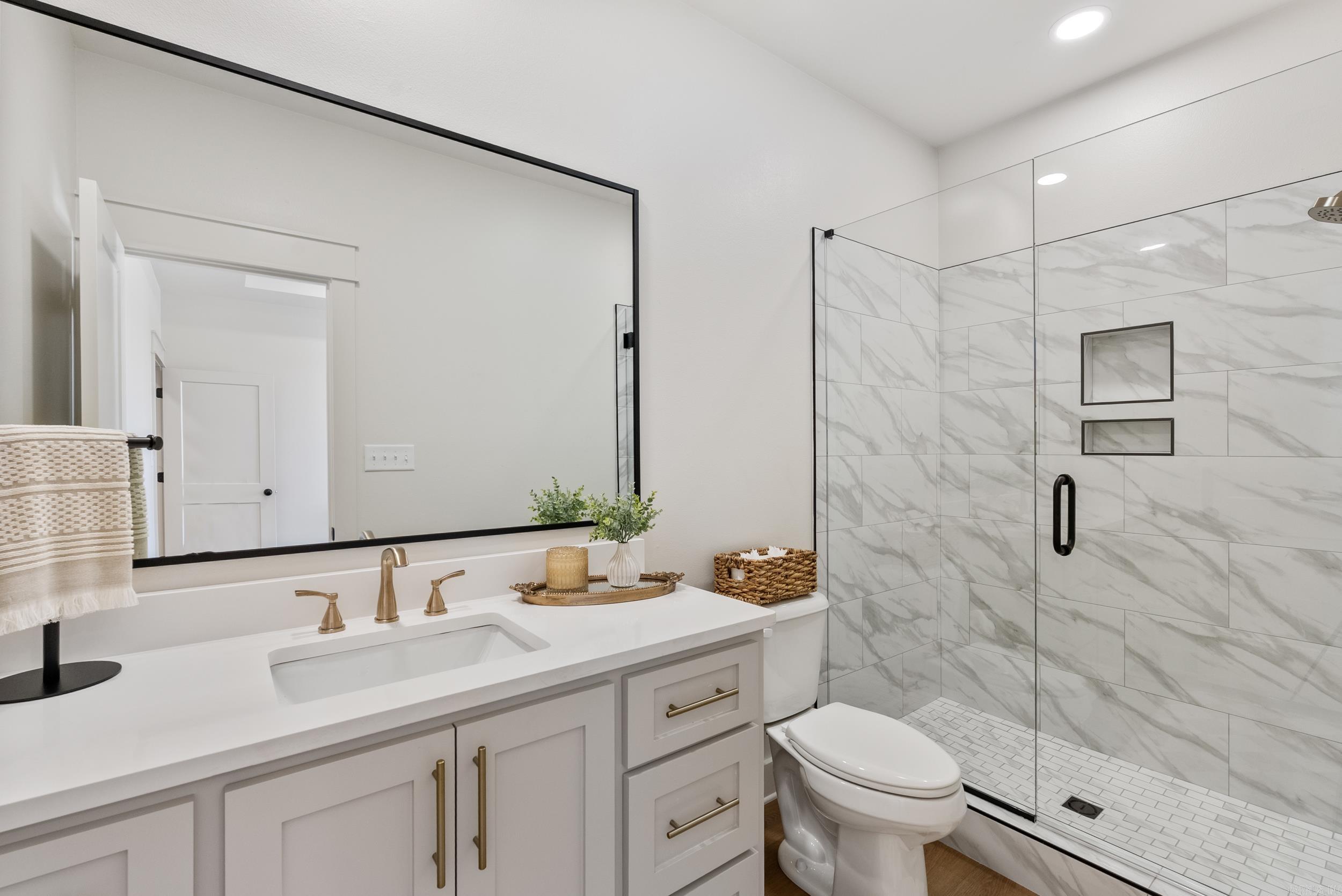 112 Lake Forest Shores Drive