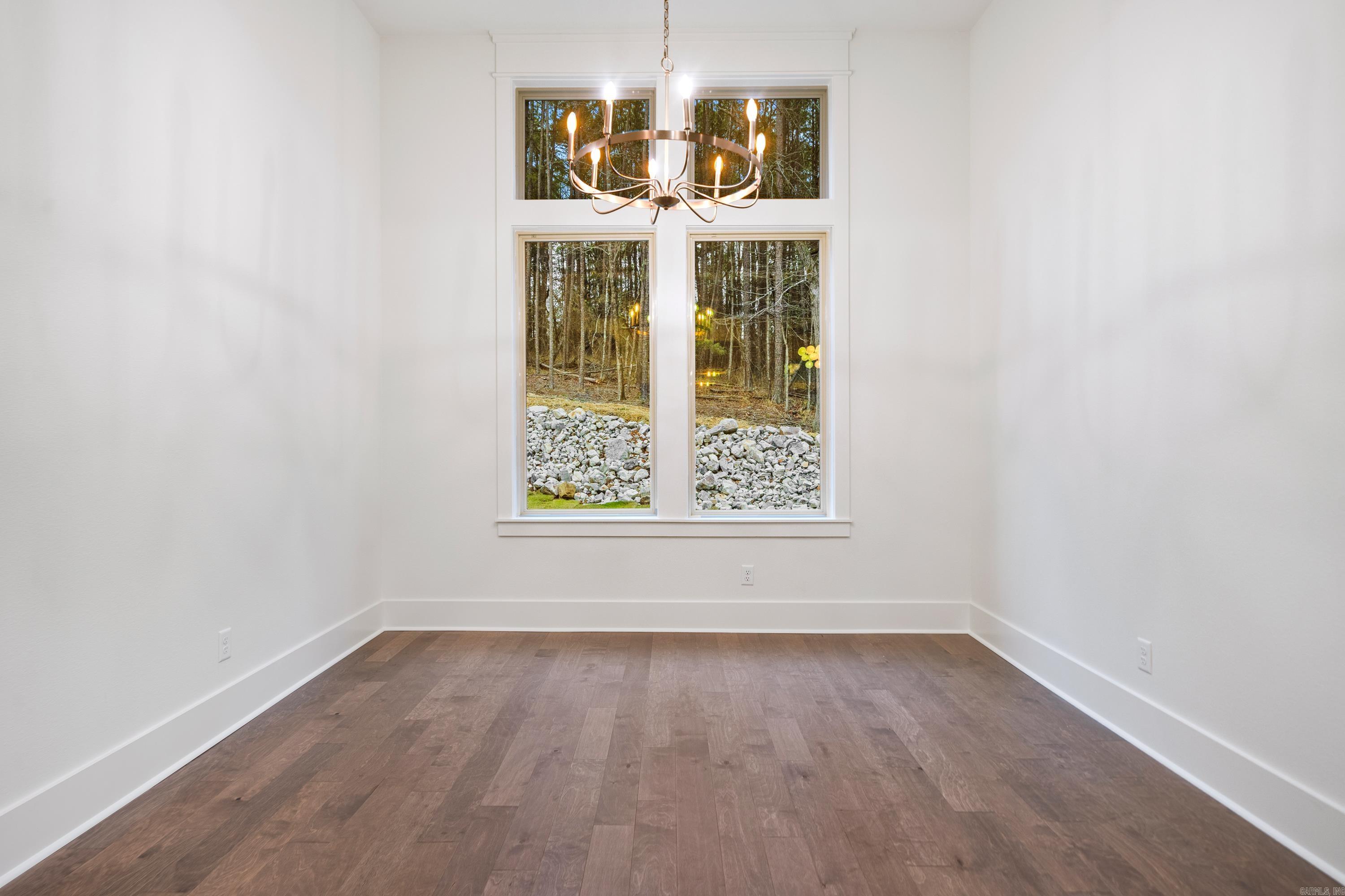 187 Waterview