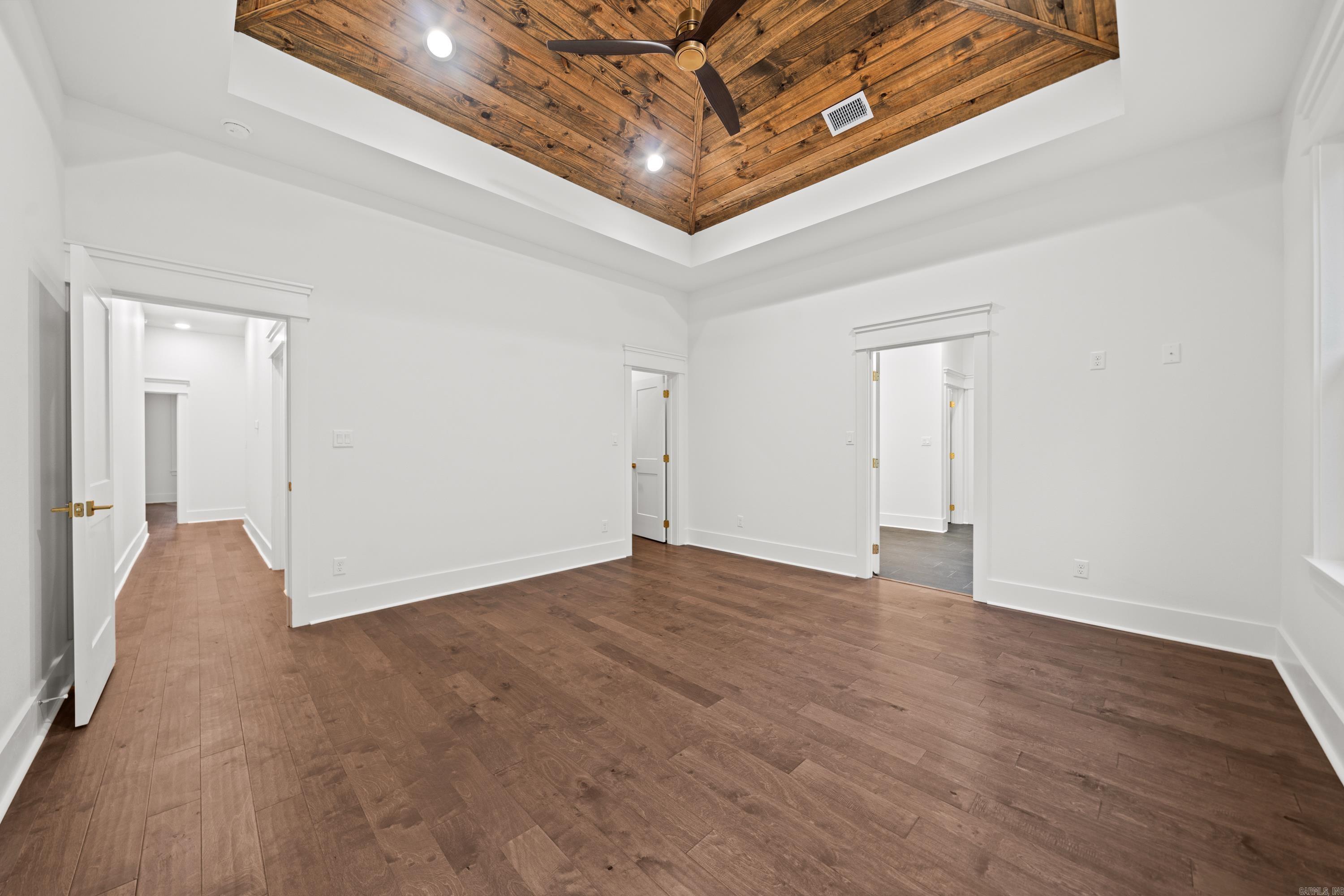 187 Waterview