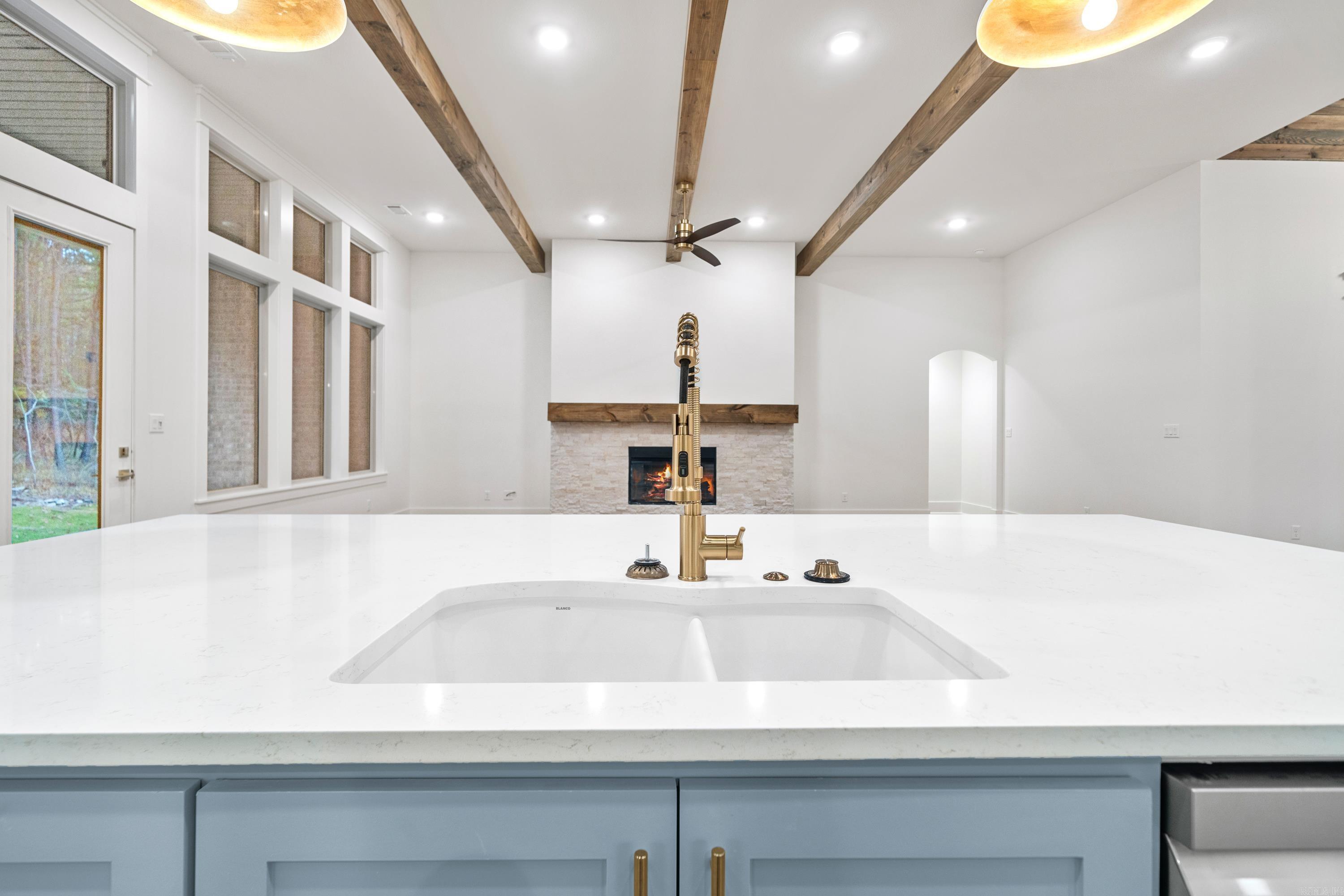 187 Waterview