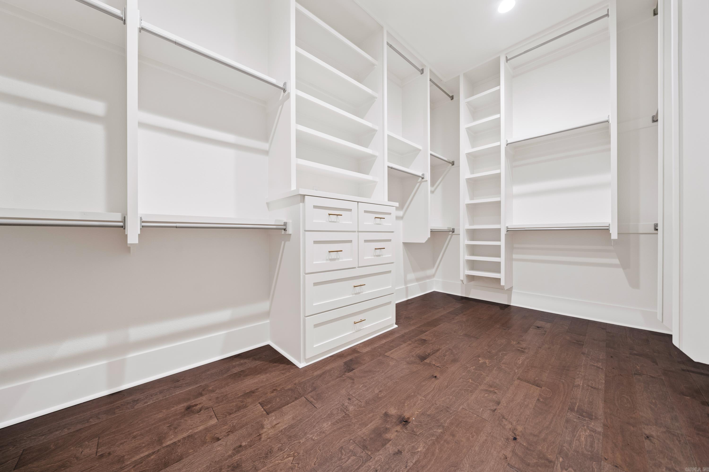 187 Waterview