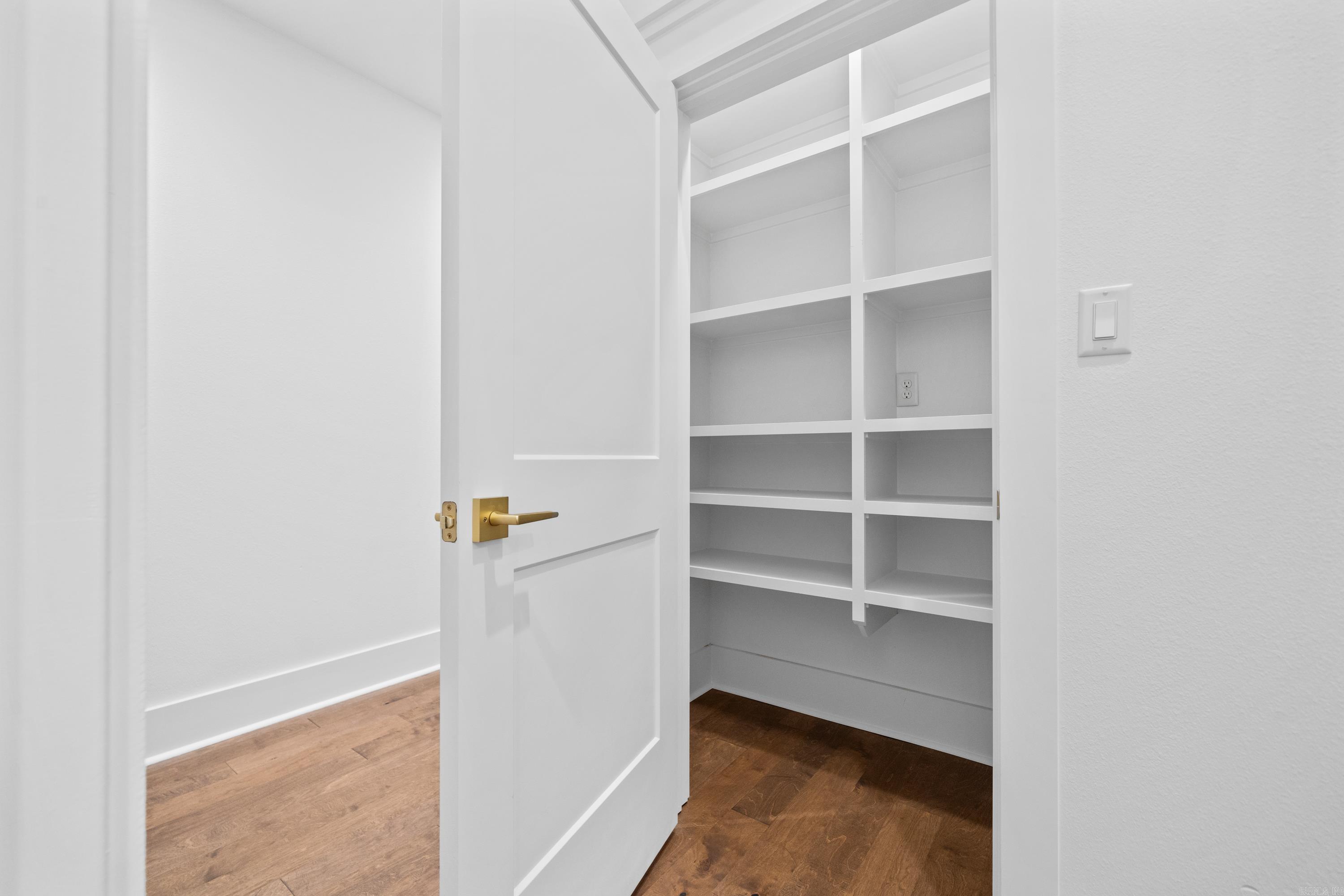 189 Waterview
