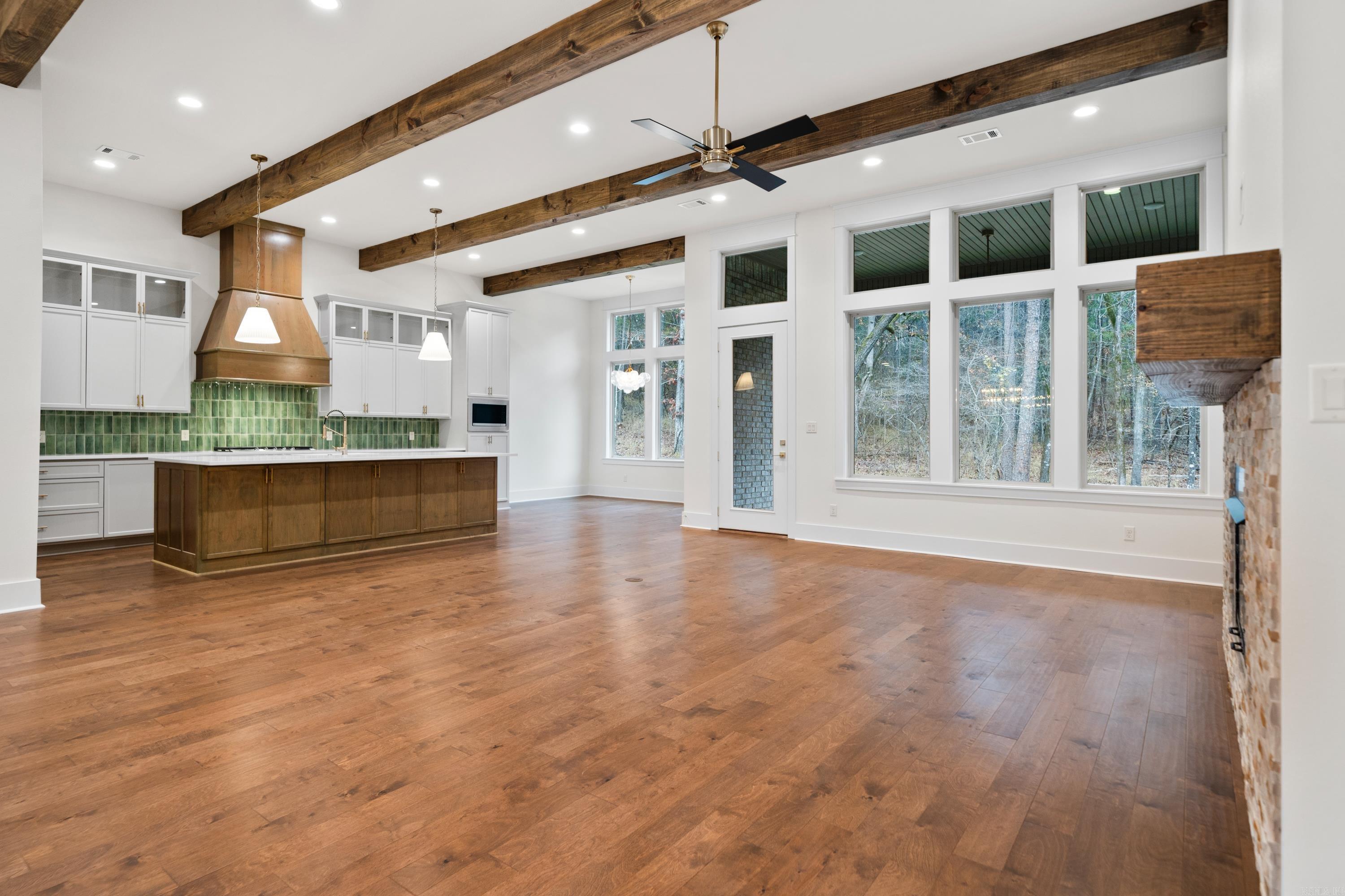 189 Waterview