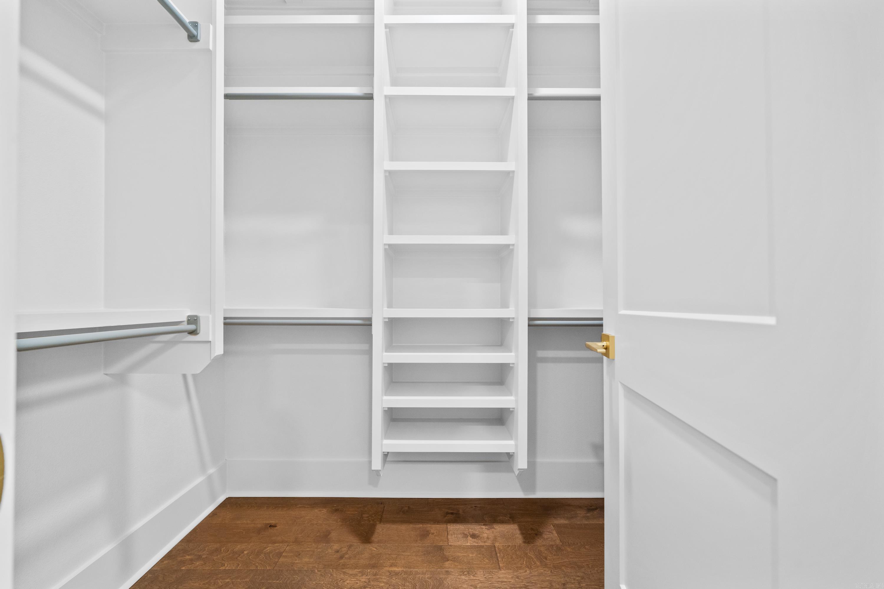 189 Waterview