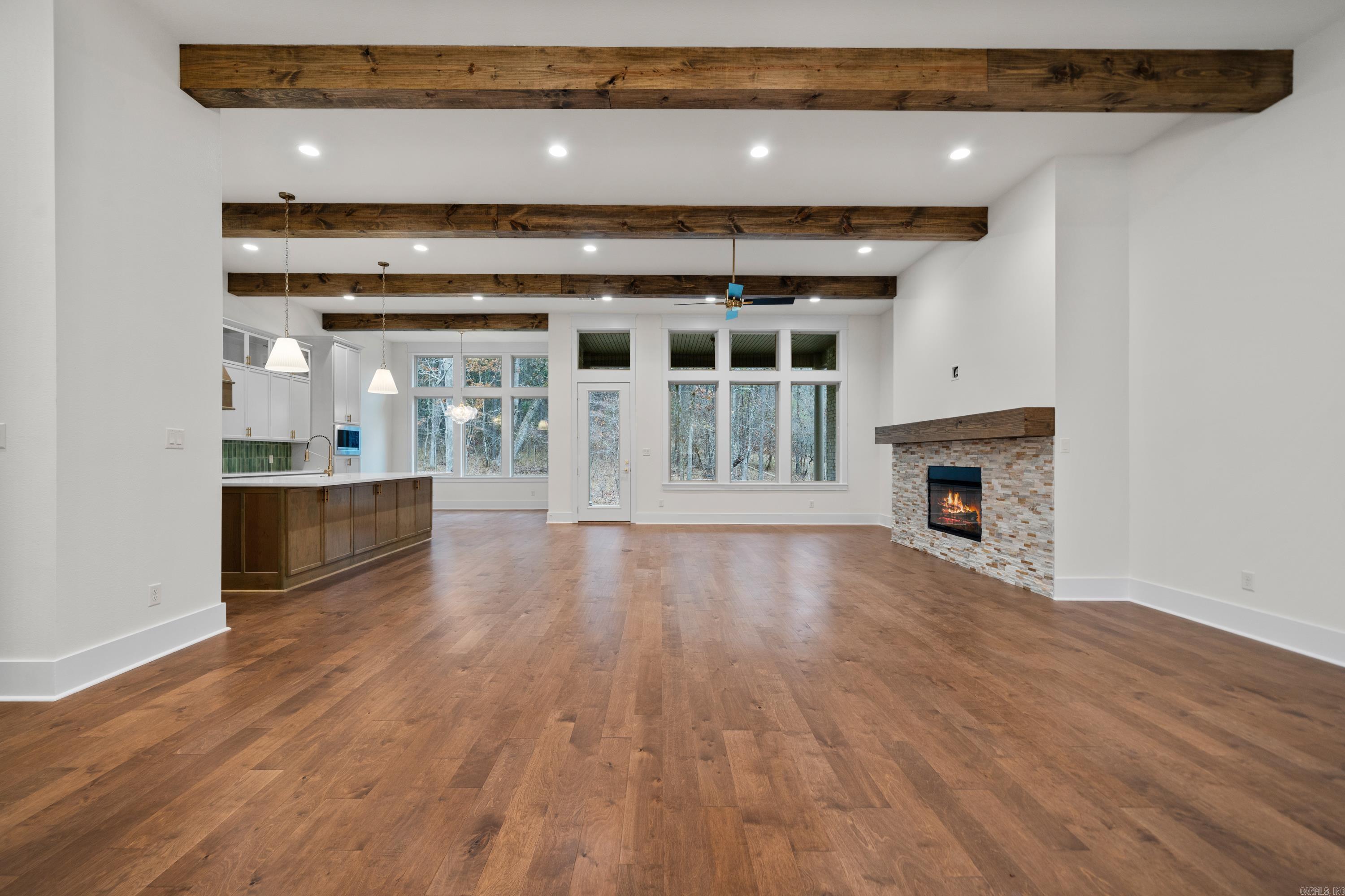 189 Waterview