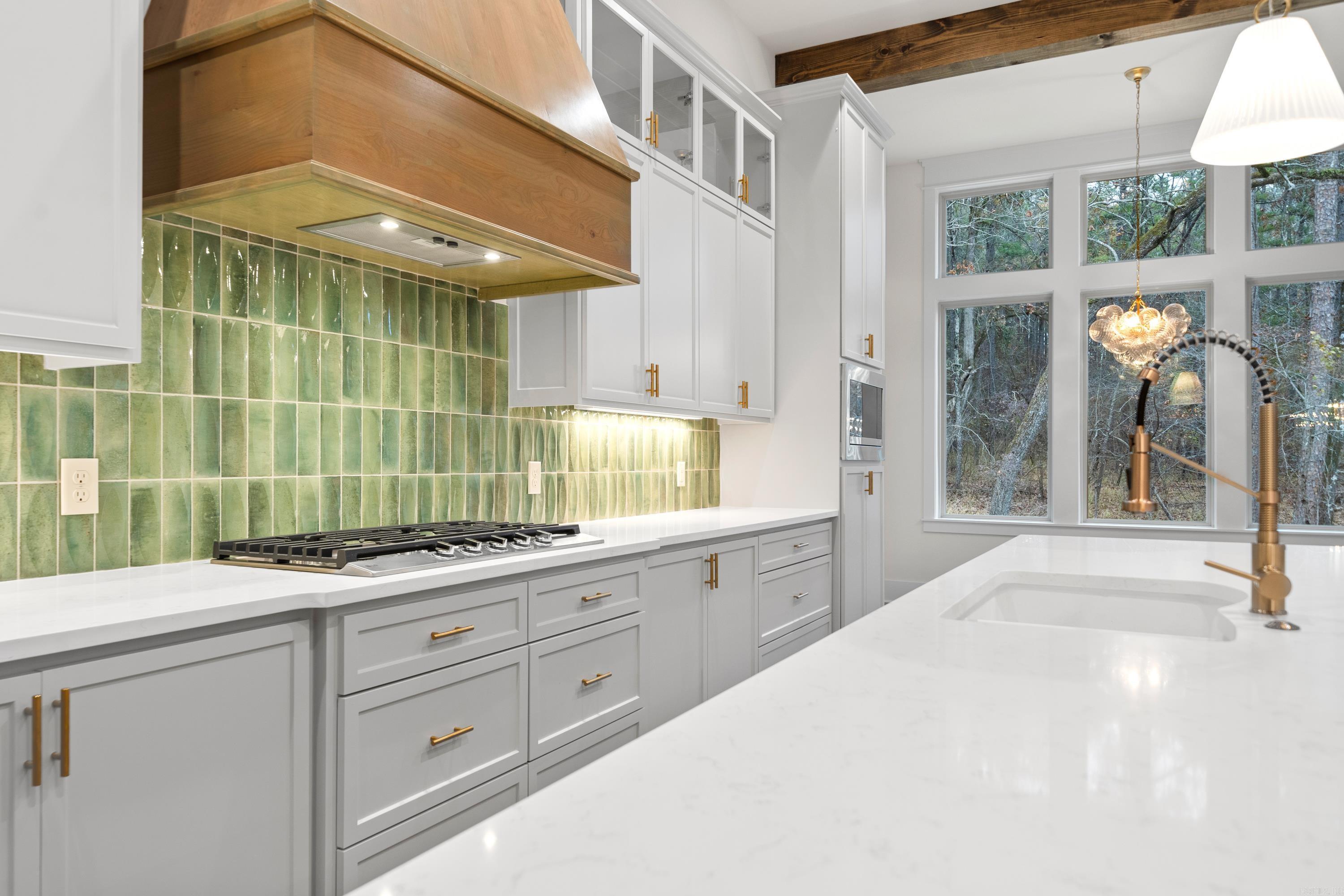 189 Waterview