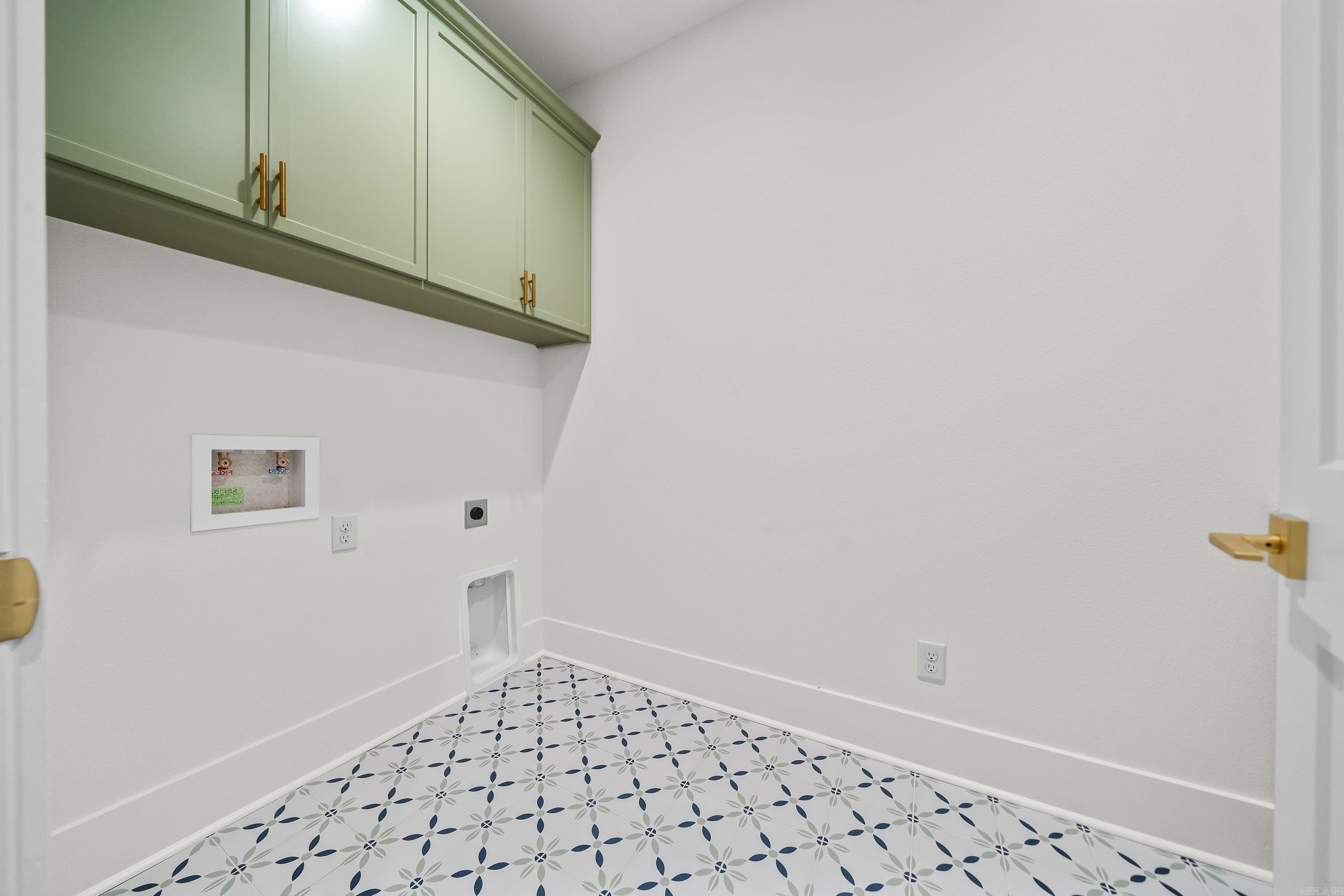 189 Waterview