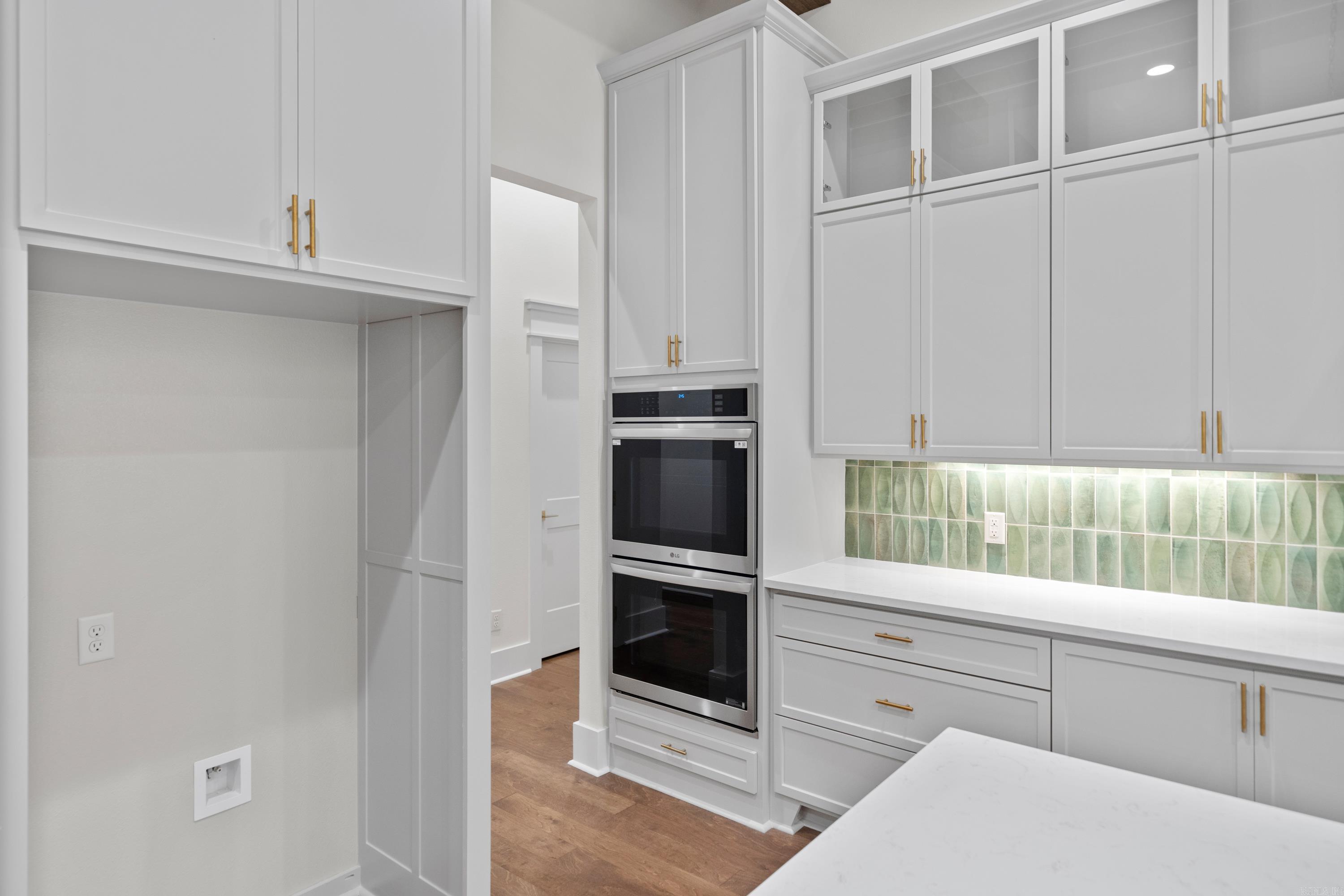 189 Waterview