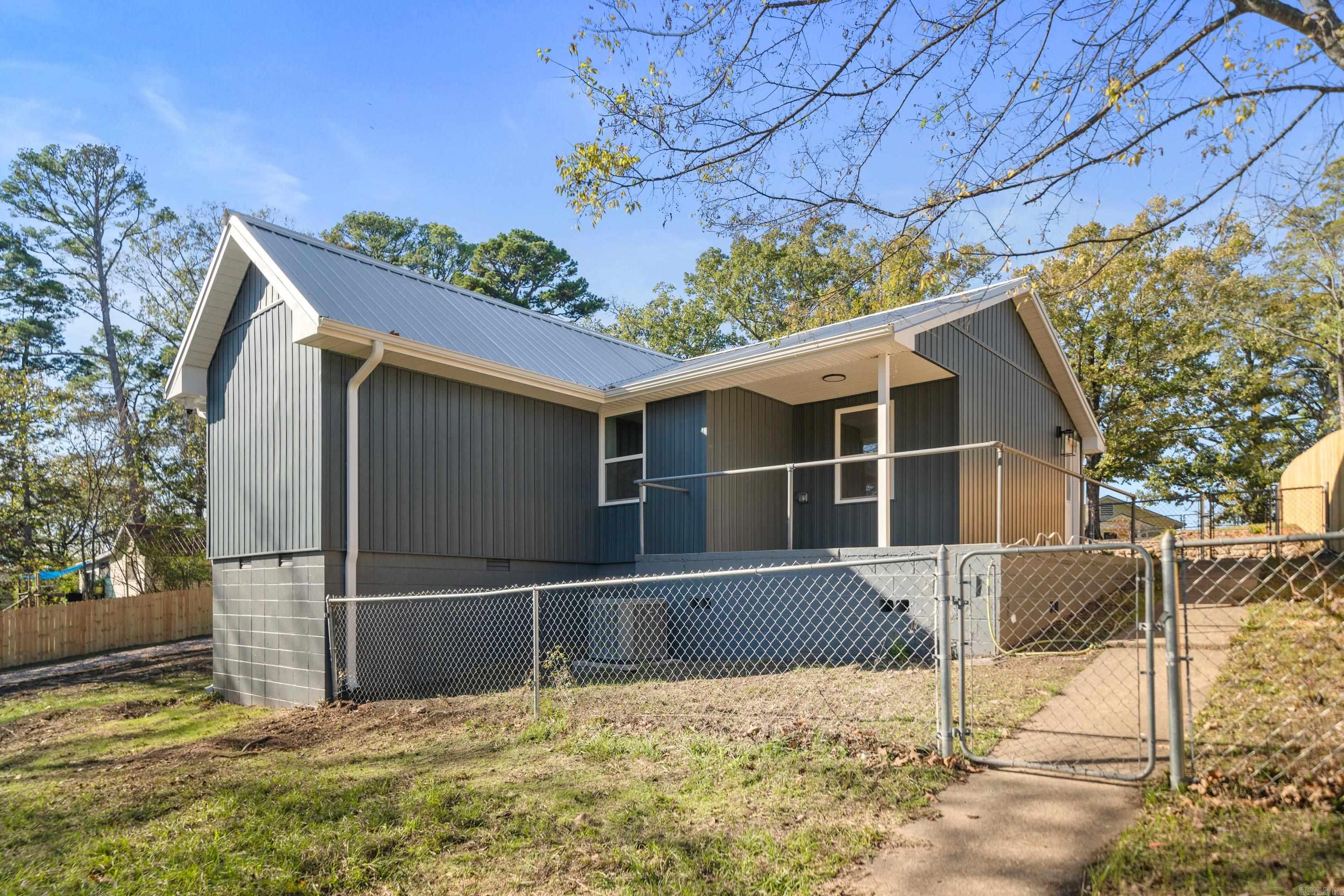 526 Burchwood Bay Road