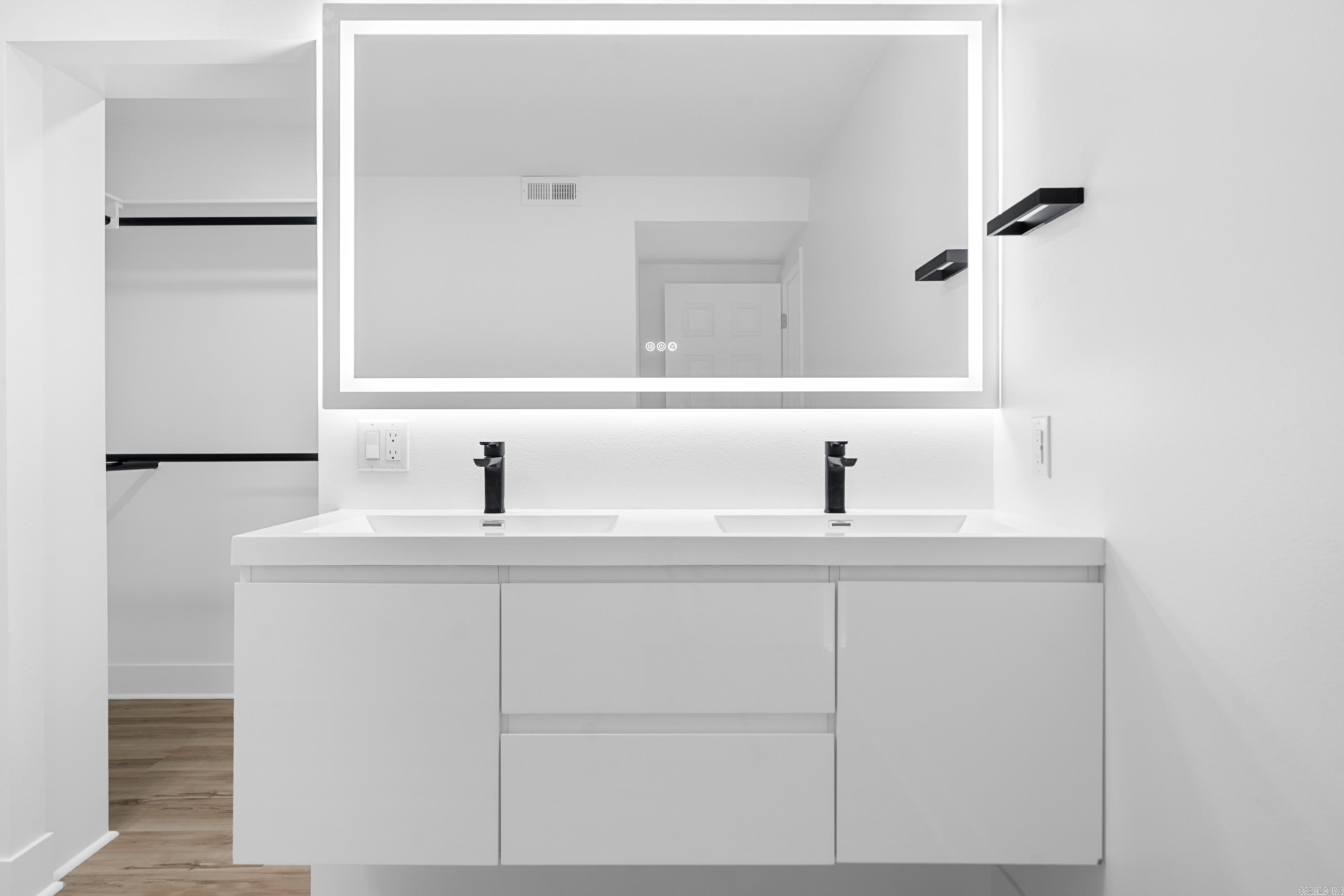 526 Burchwood Bay Road