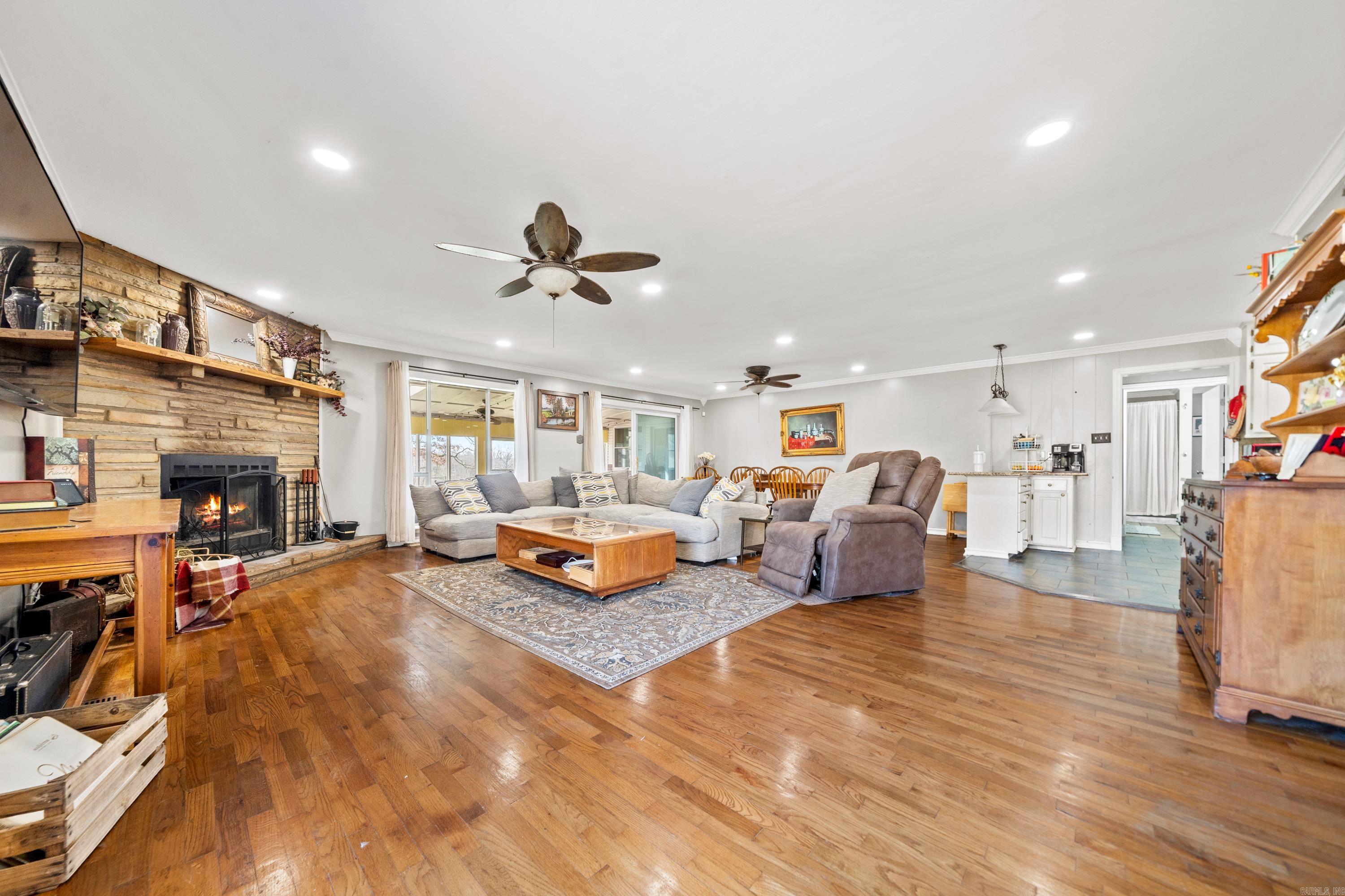 229 Lansend Lane