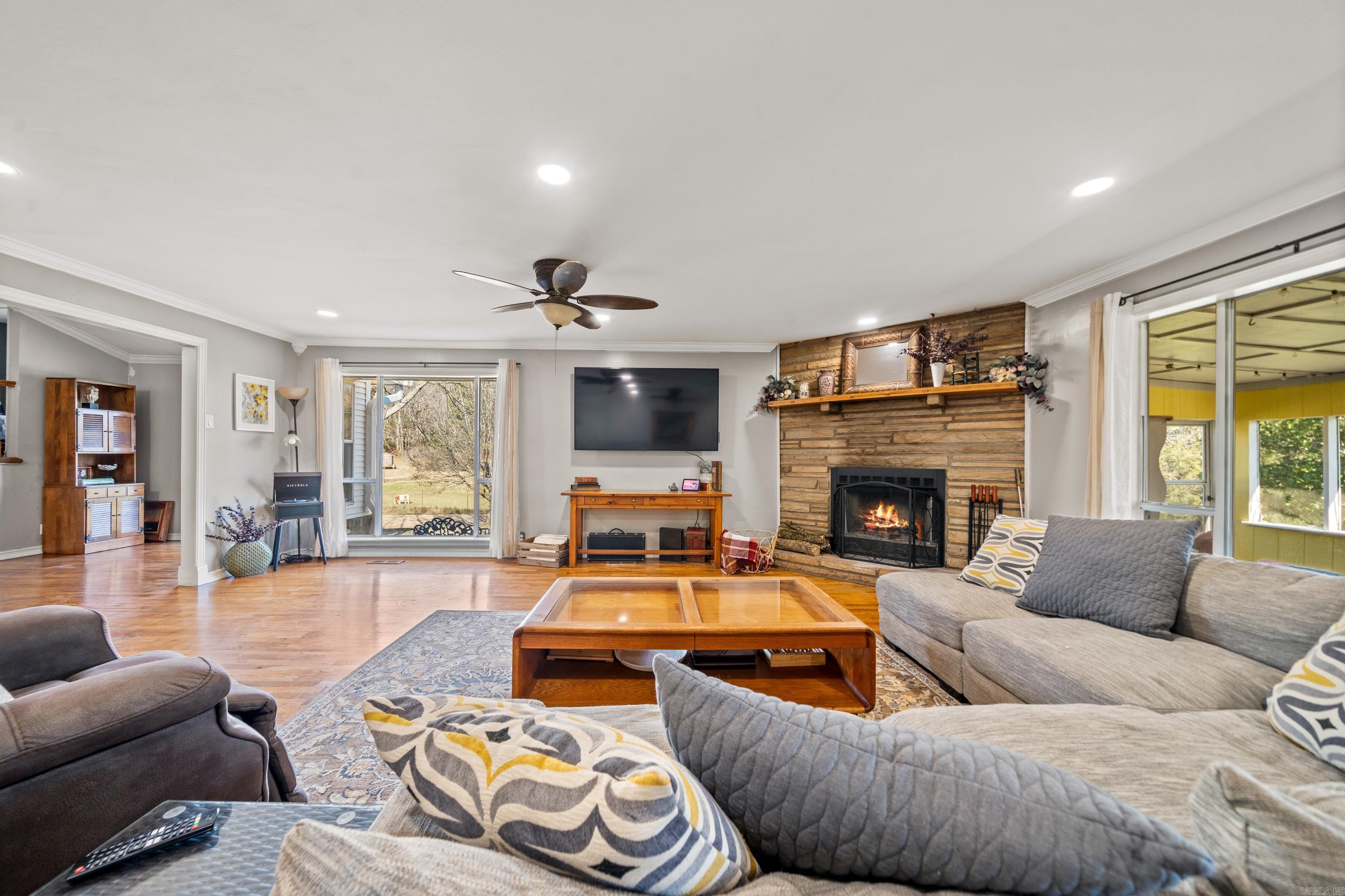 229 Lansend Lane