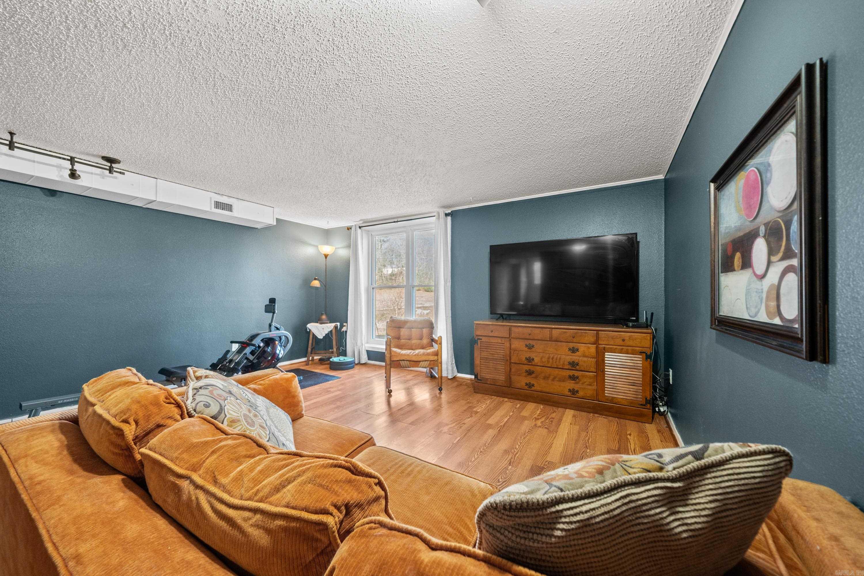 229 Lansend Lane