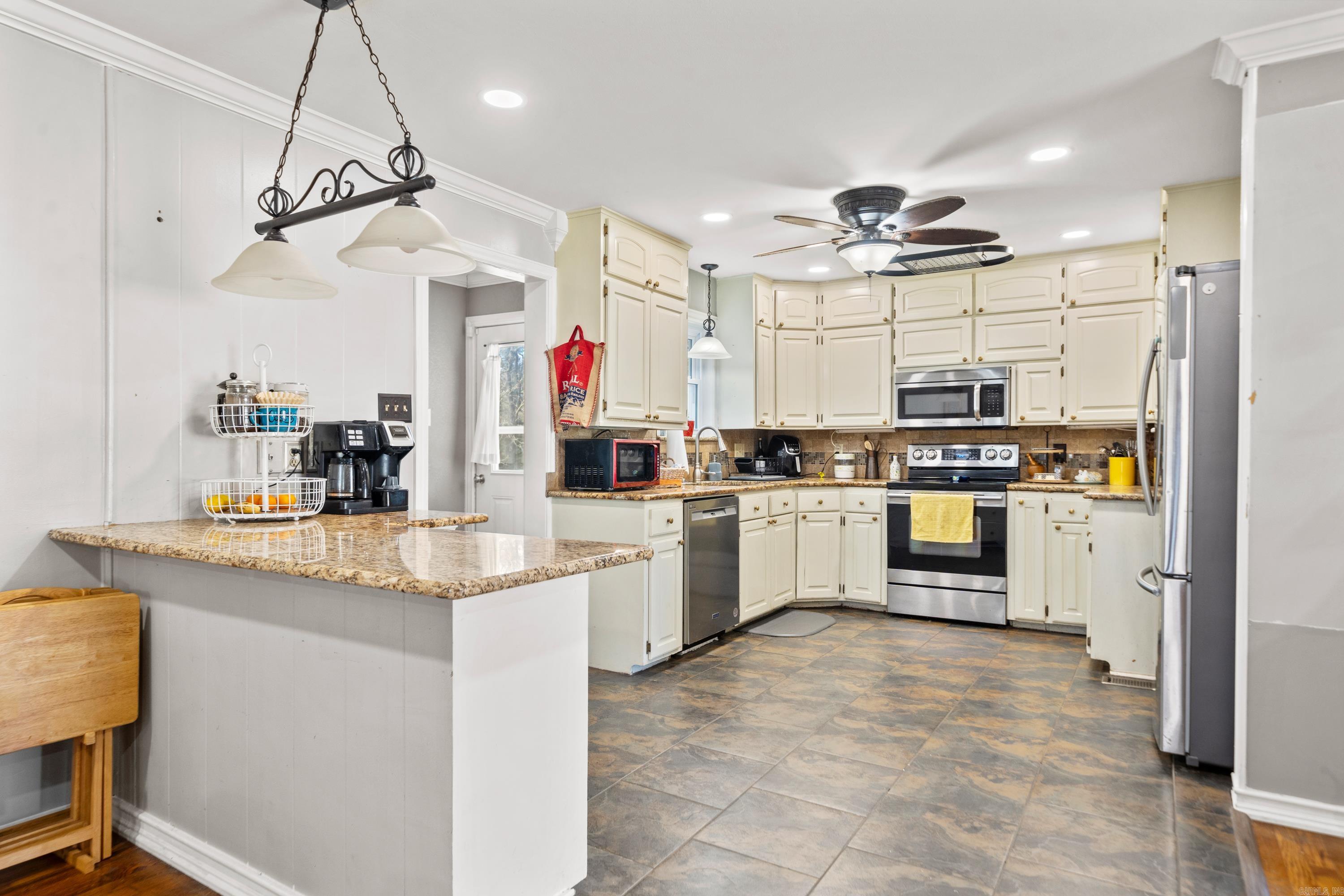 229 Lansend Lane