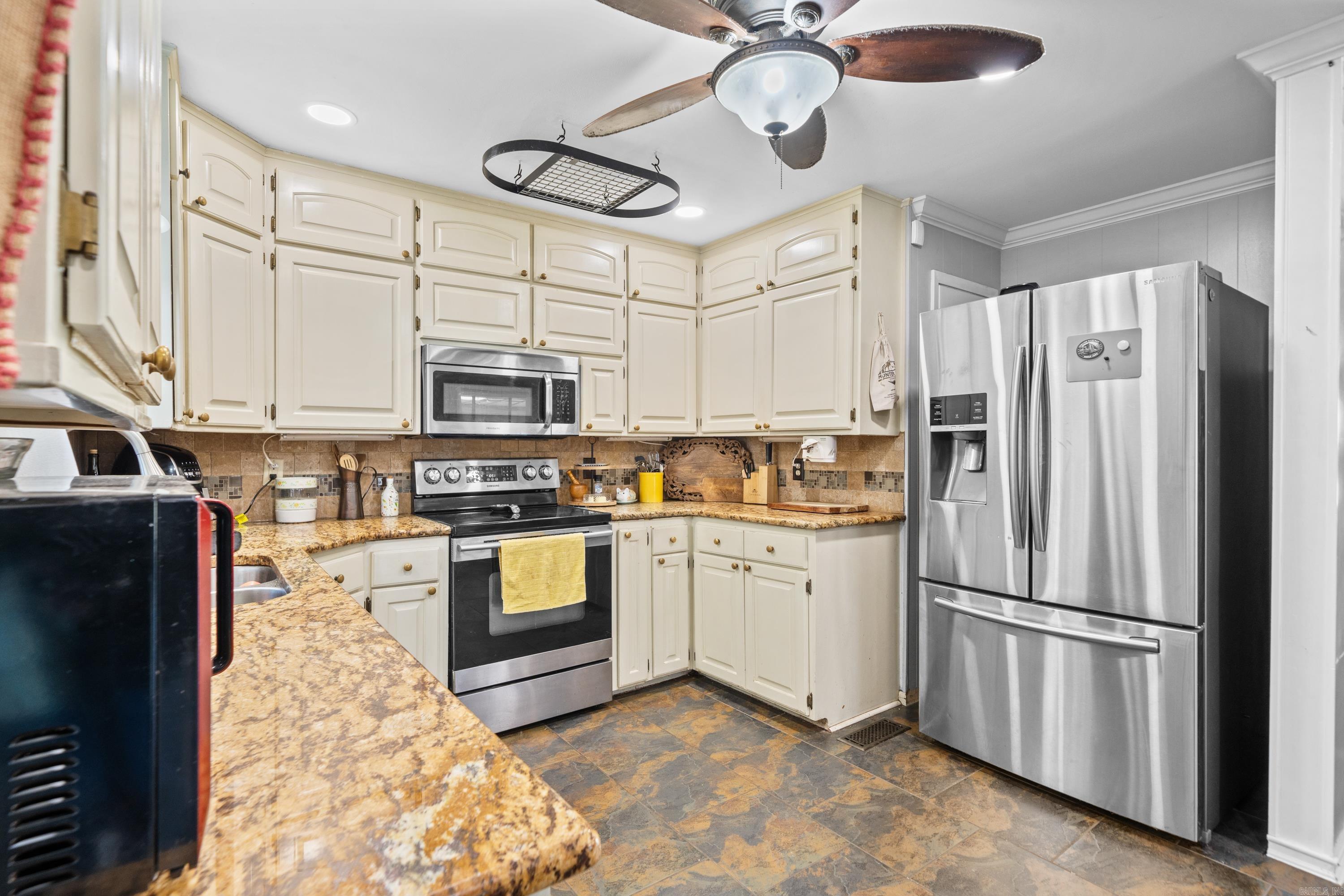 229 Lansend Lane