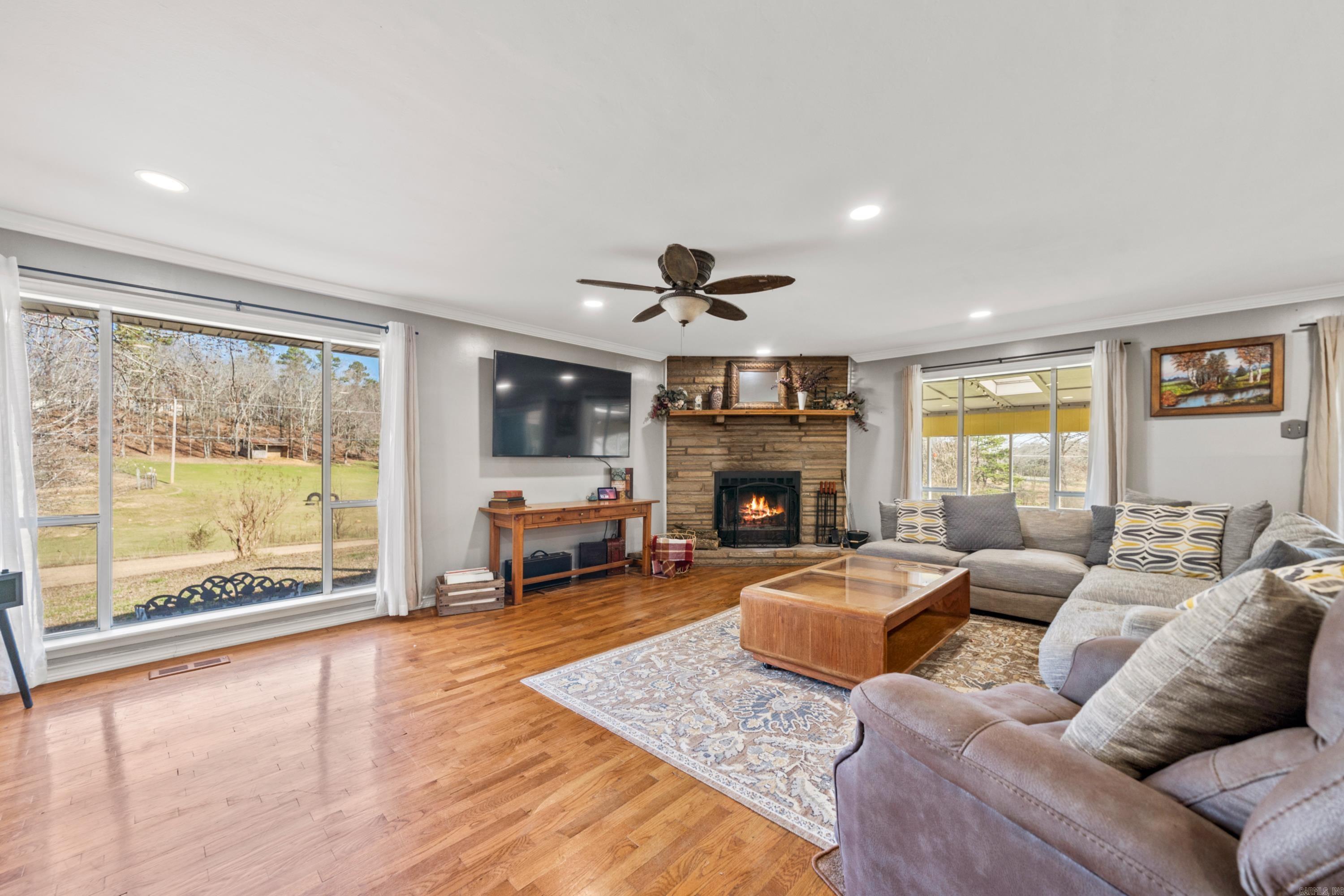 229 Lansend Lane
