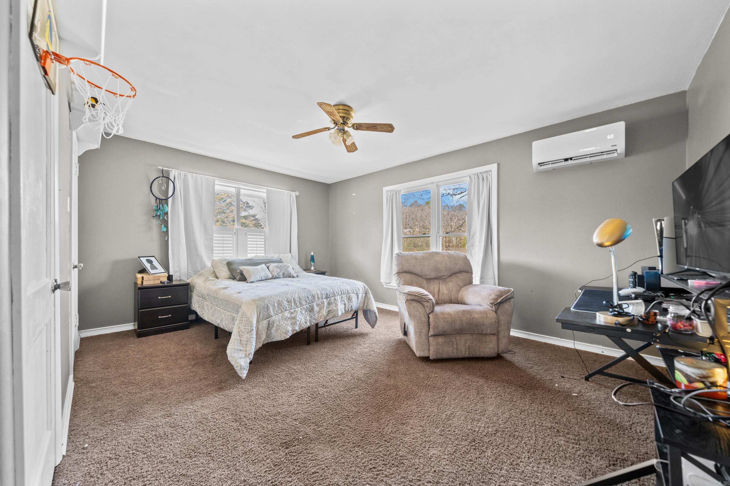 229 Lansend Lane