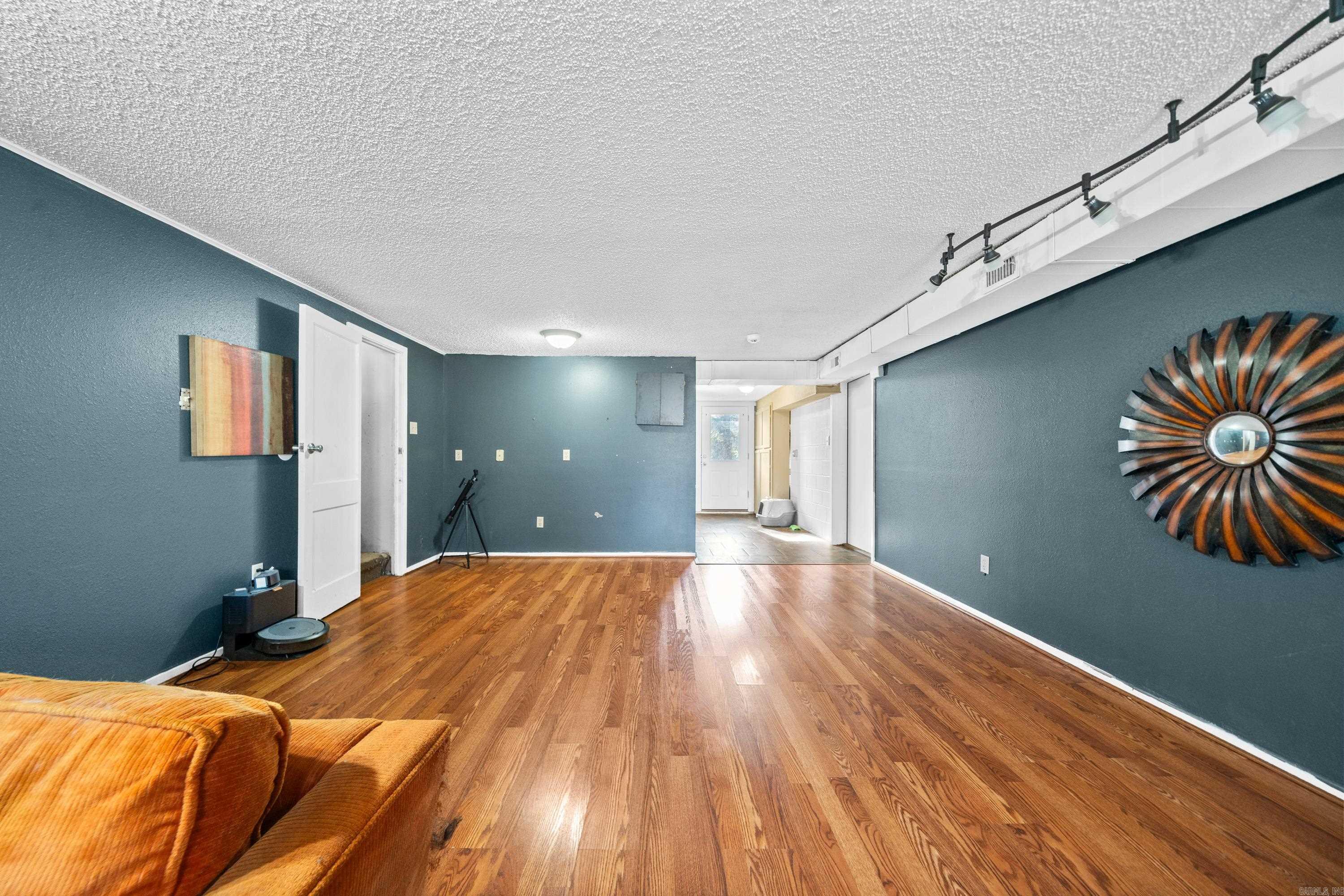 229 Lansend Lane