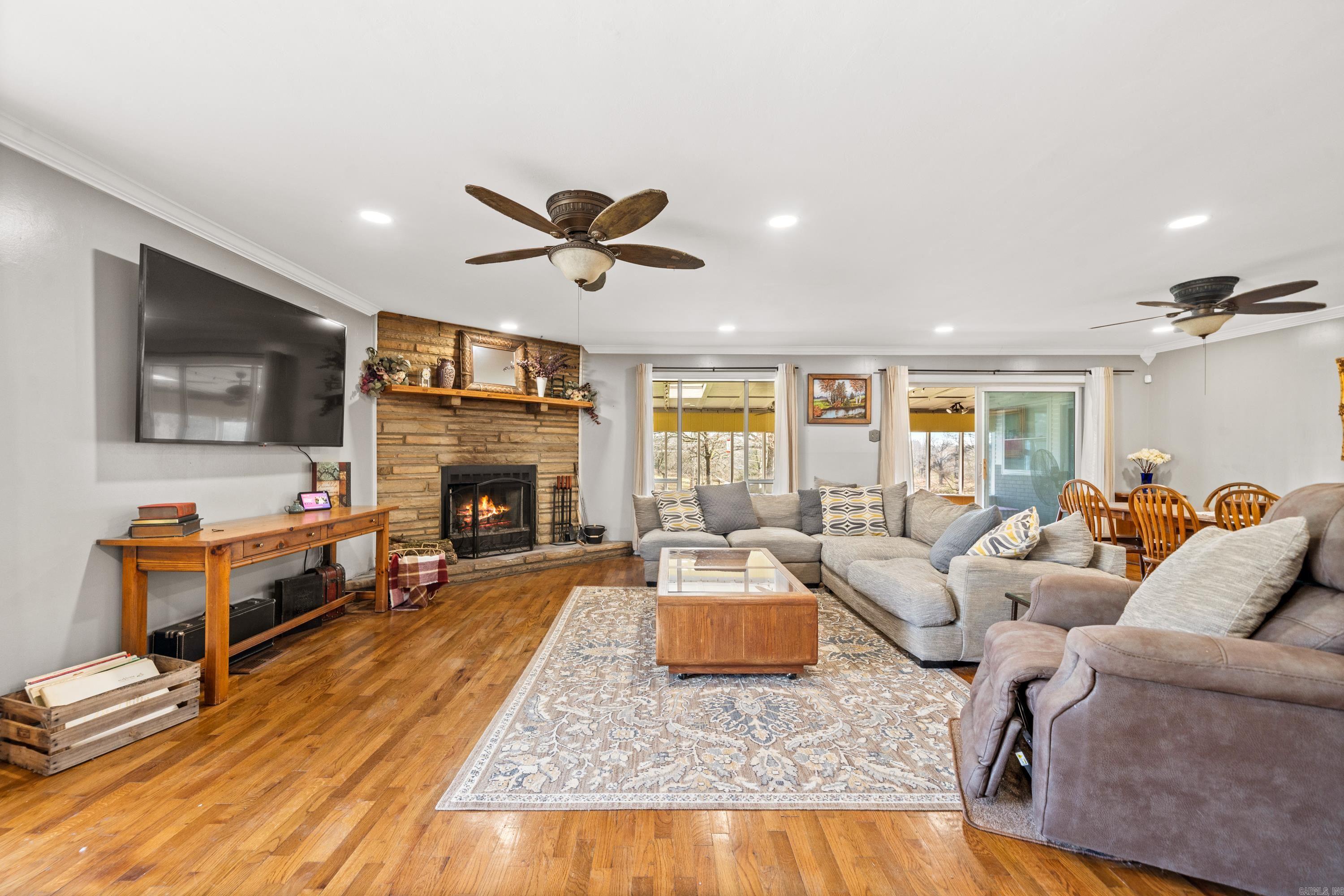 229 Lansend Lane