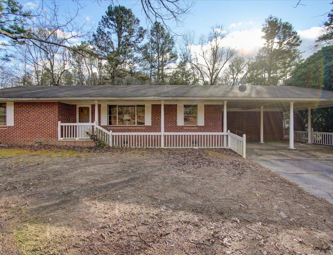 1095 HWY 8 E