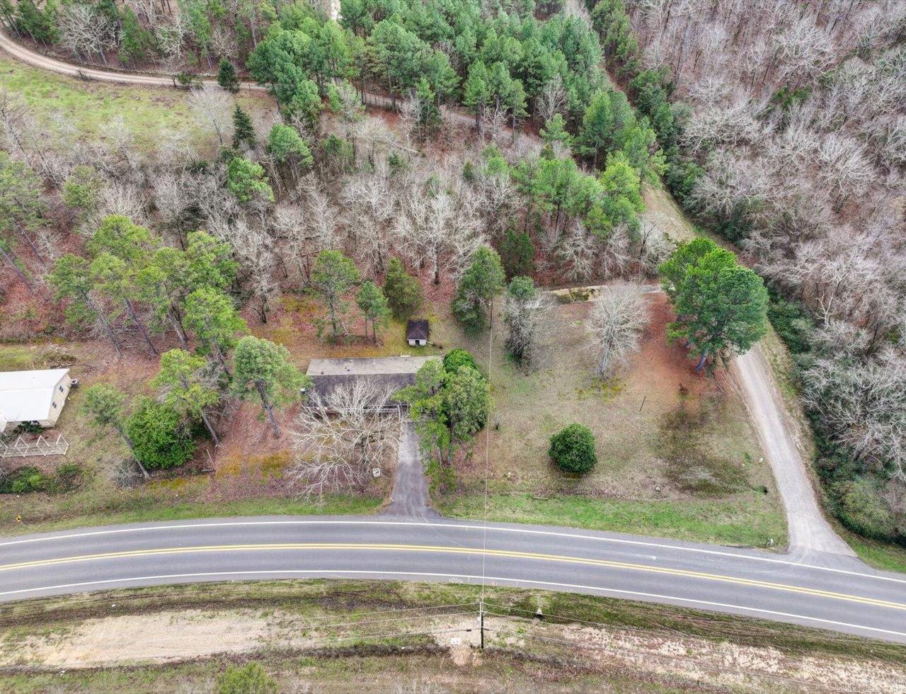 1095 HWY 8 E