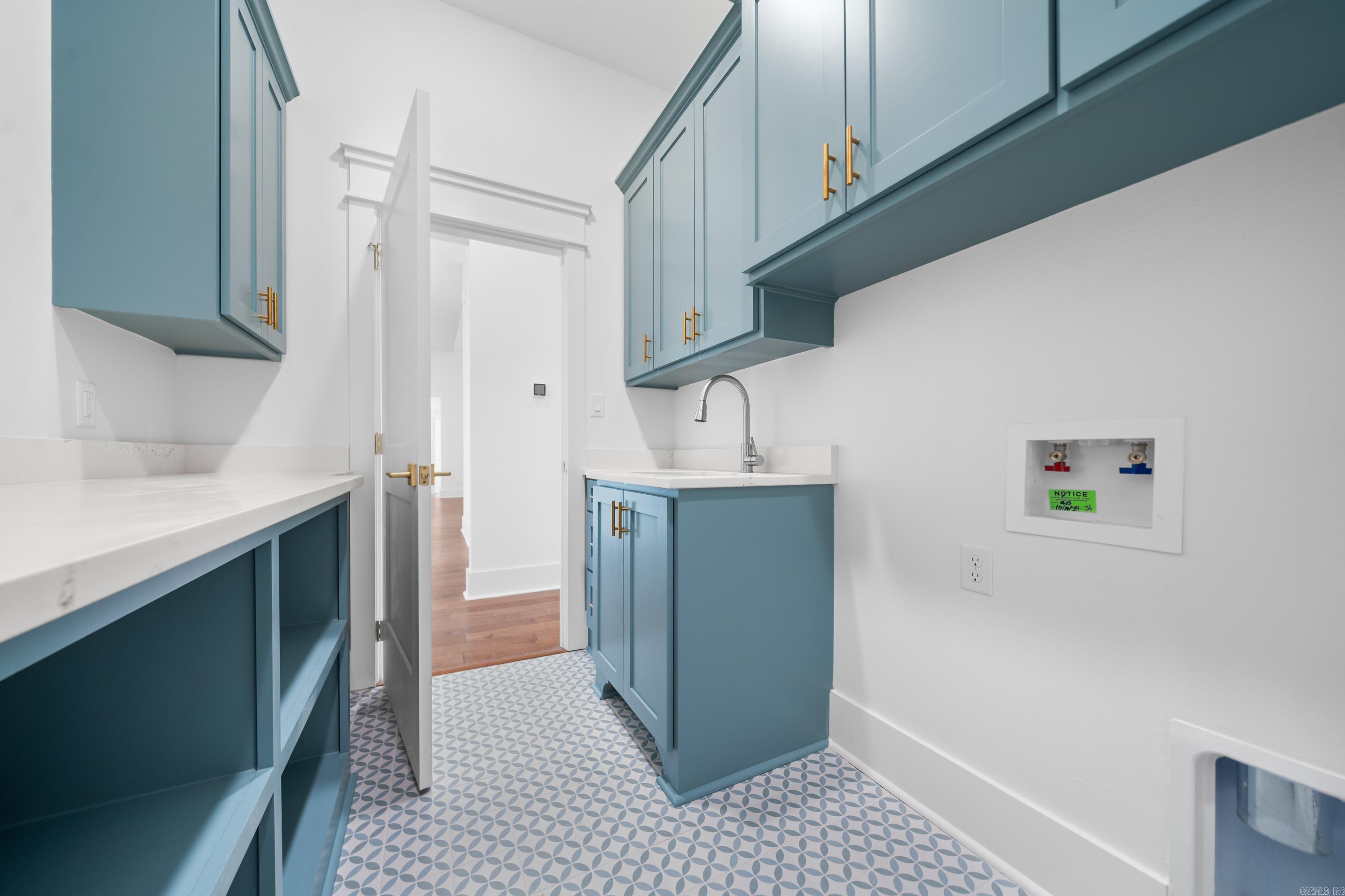185 Waterview