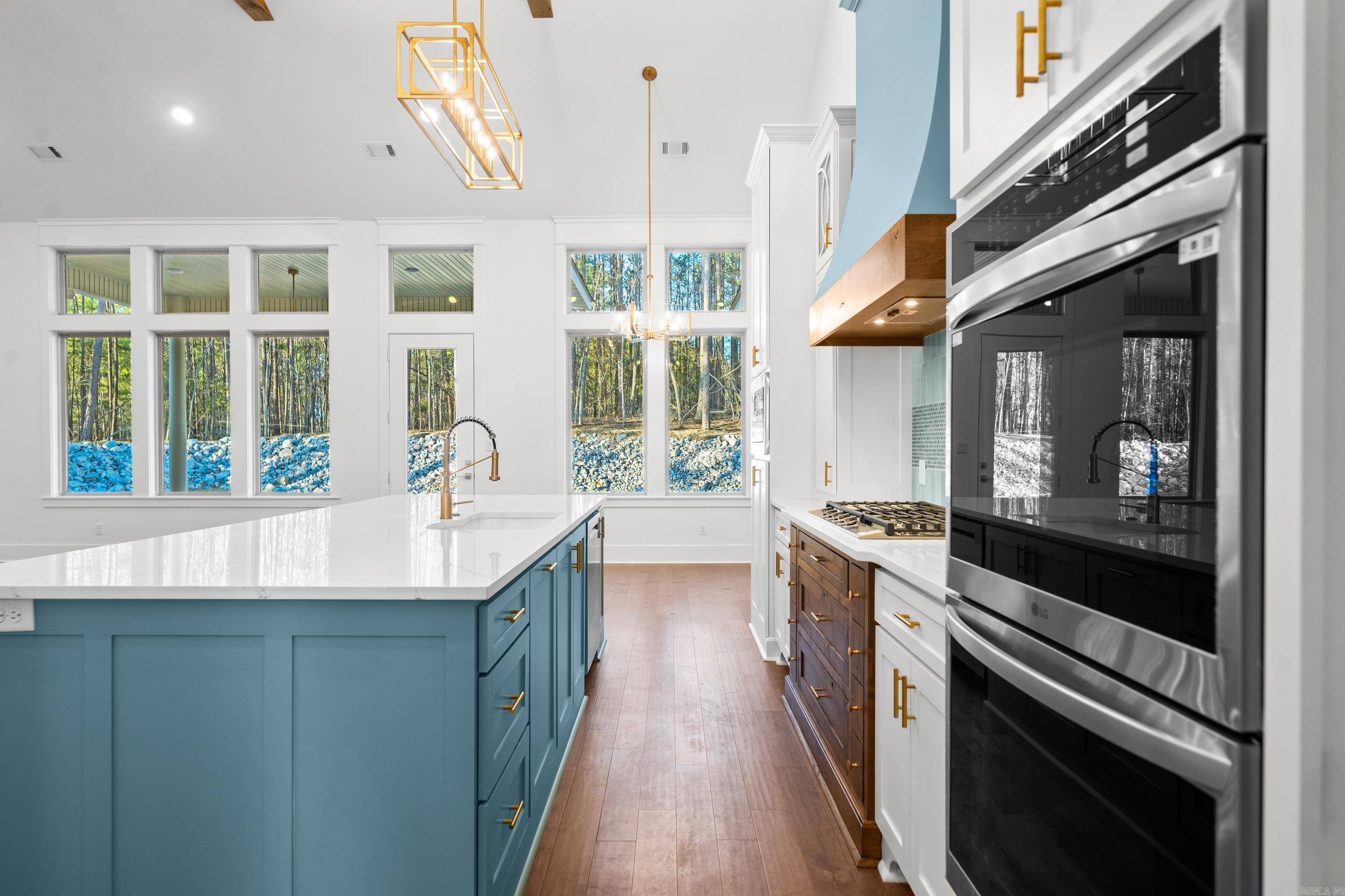185 Waterview