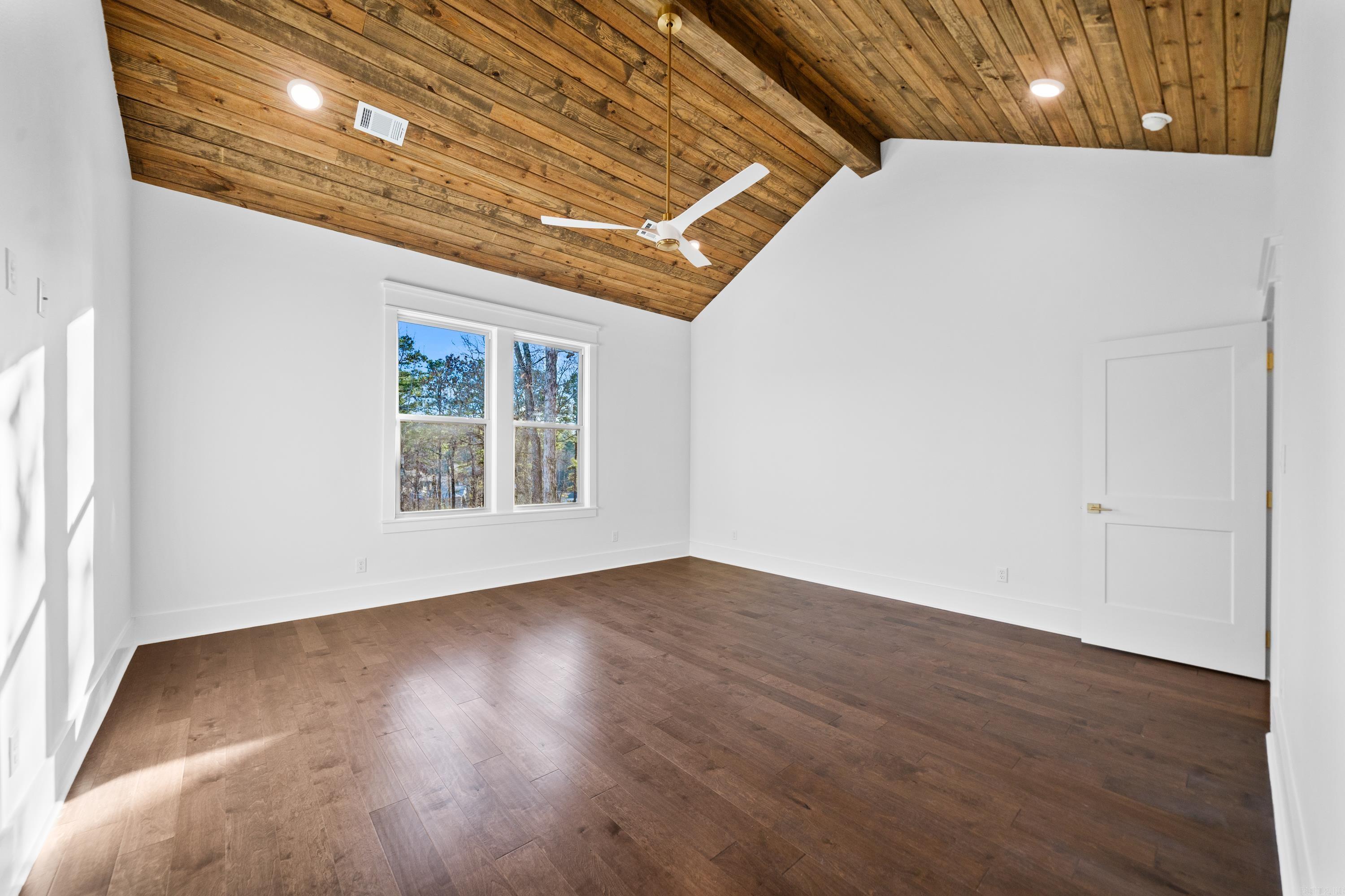 185 Waterview