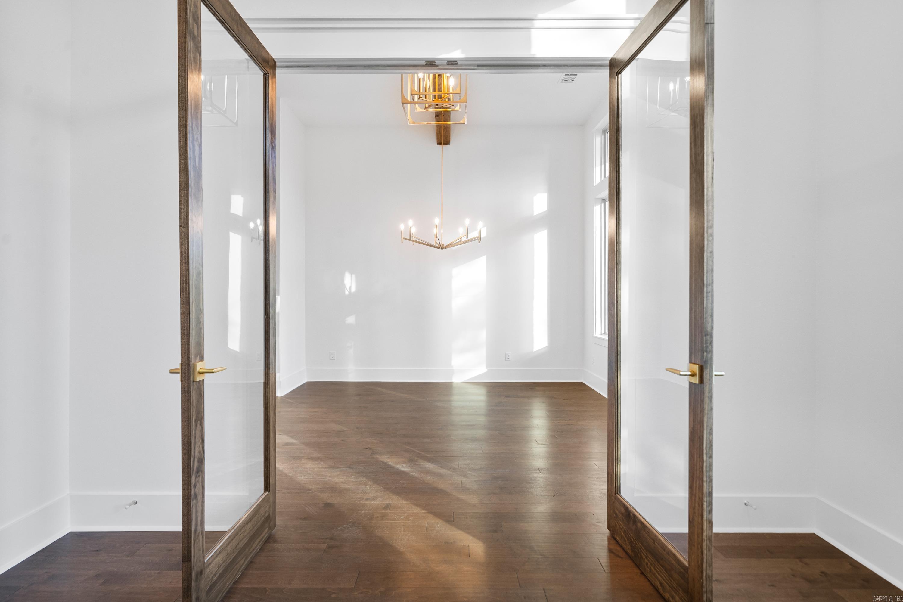 185 Waterview