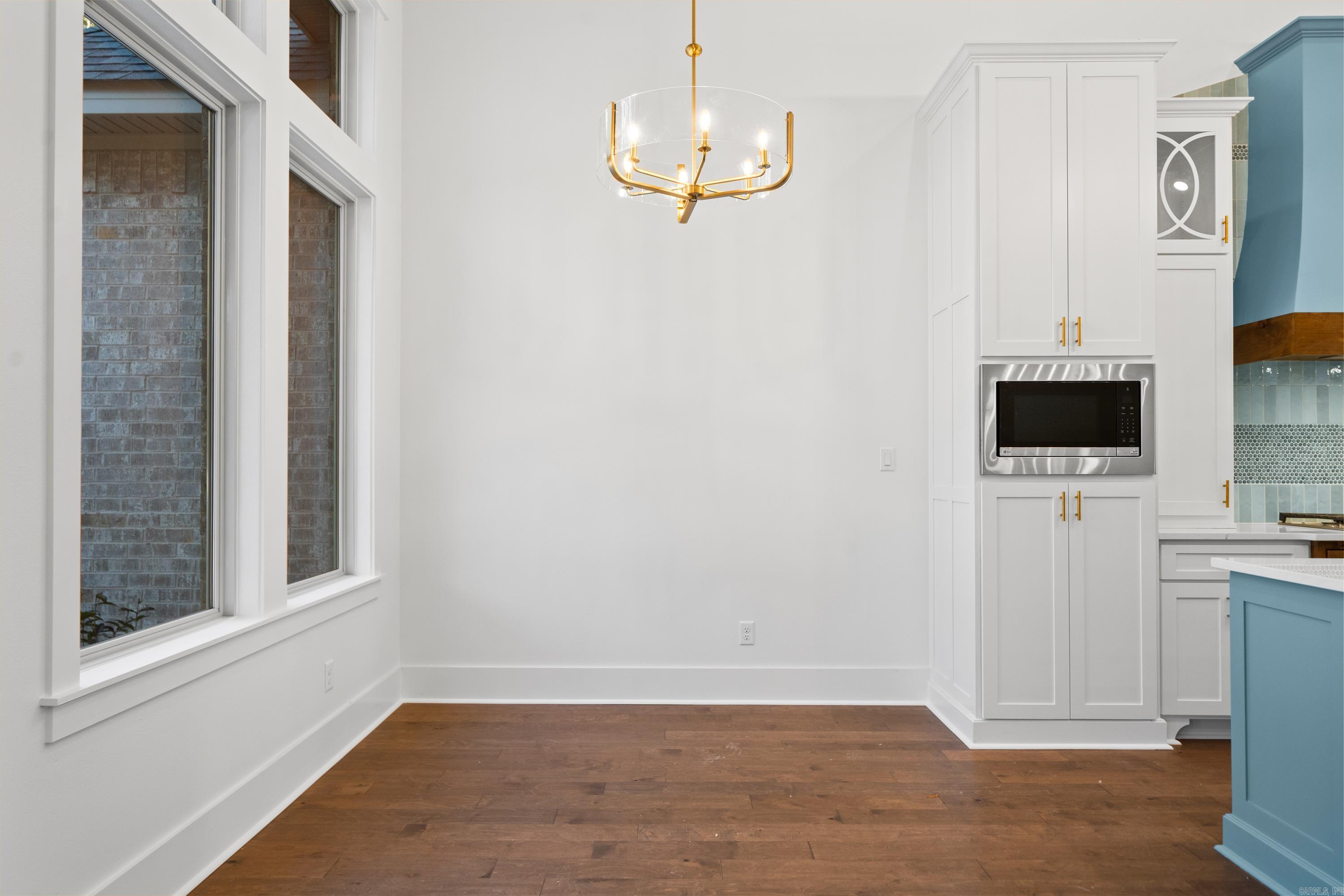 185 Waterview