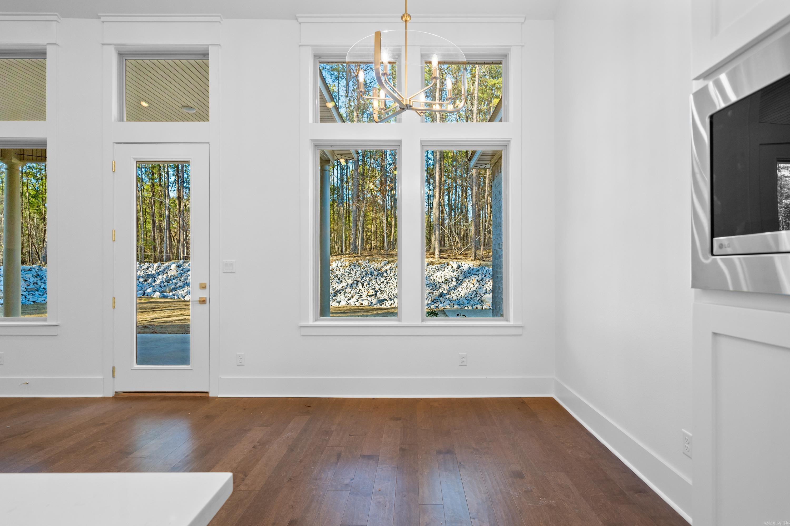 185 Waterview