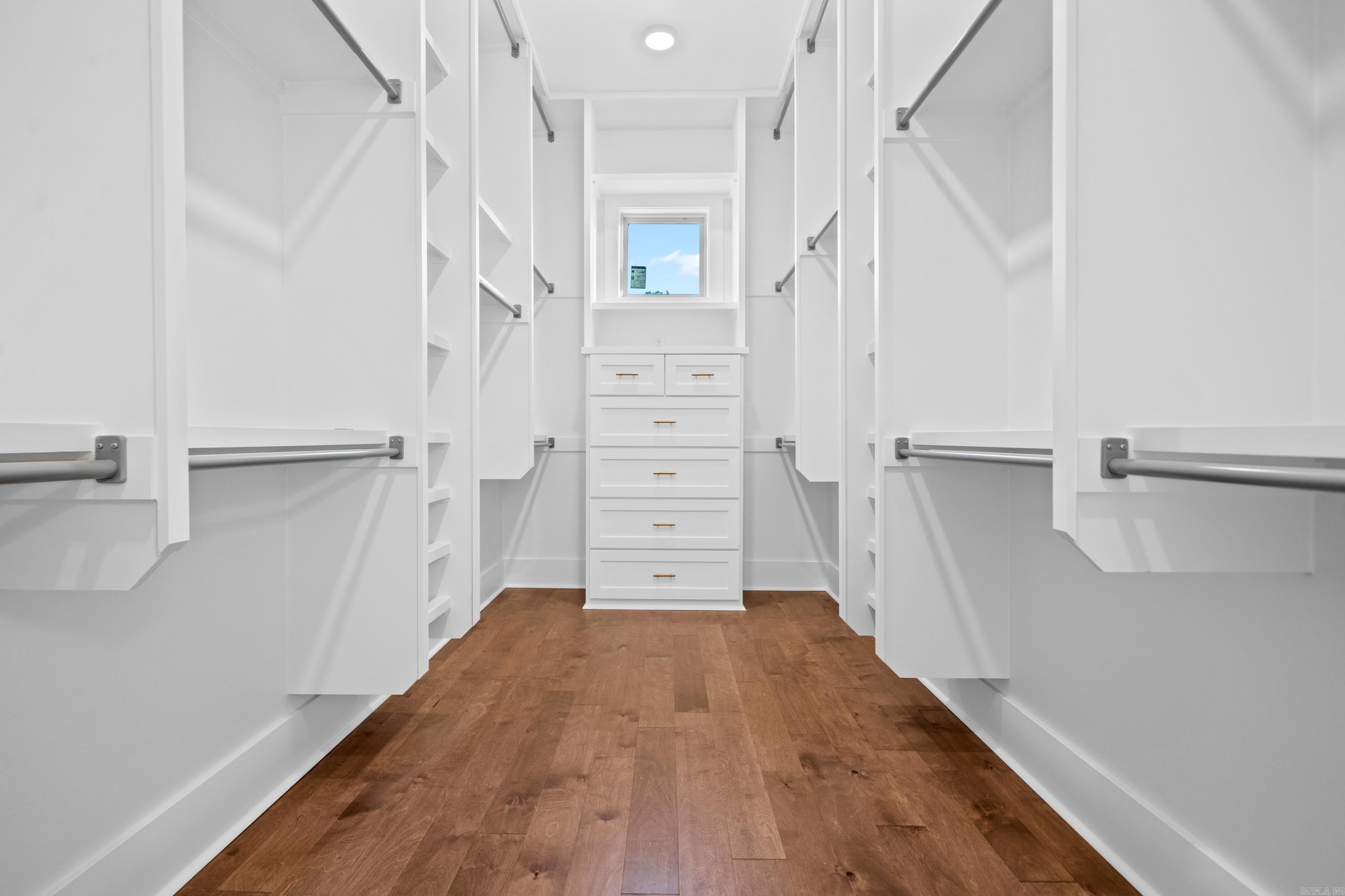 185 Waterview