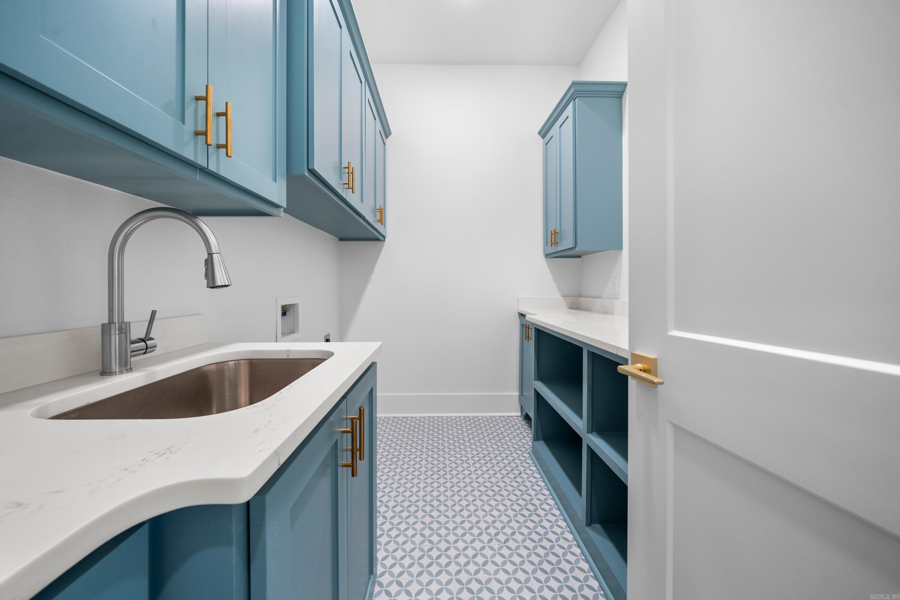 185 Waterview