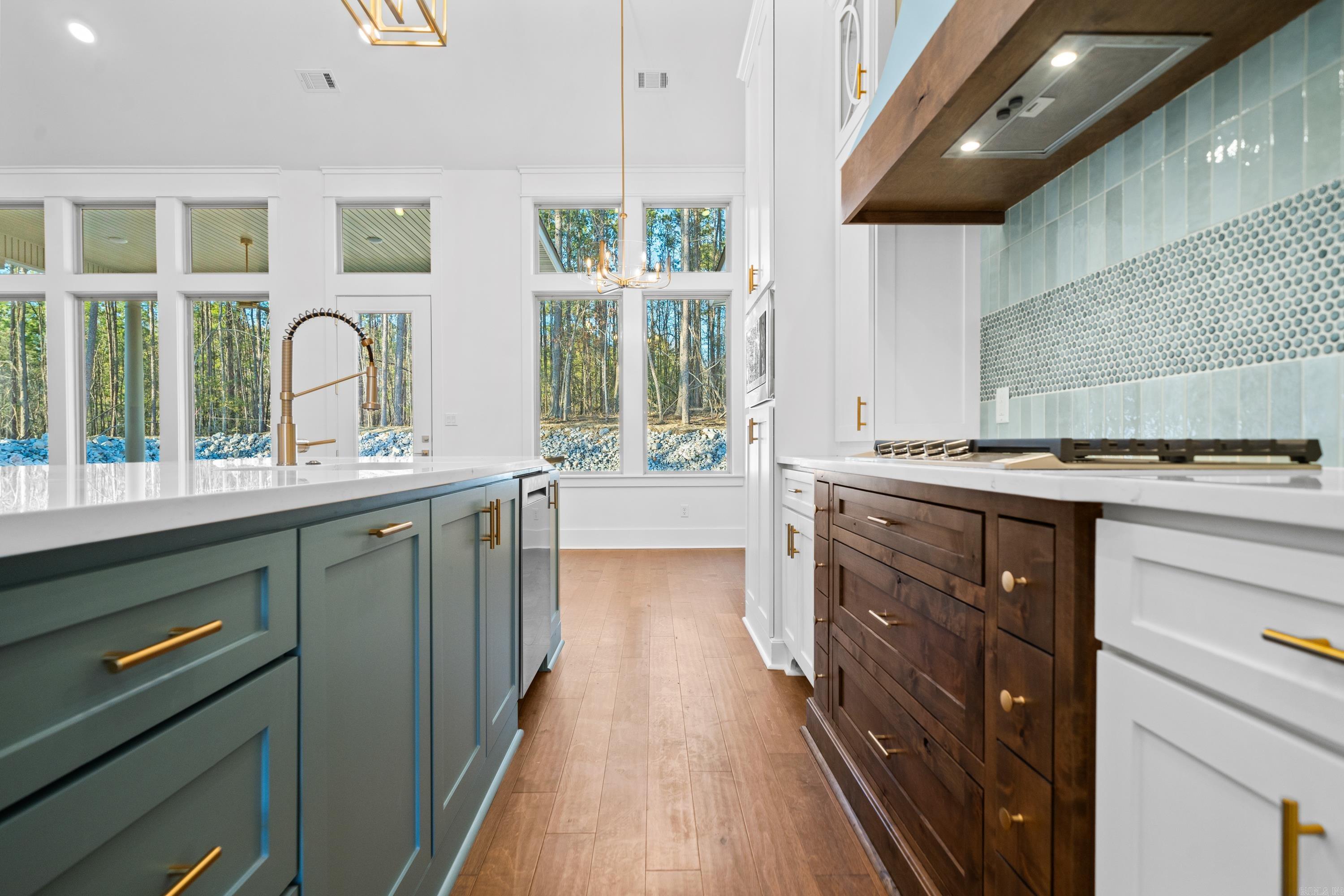 185 Waterview