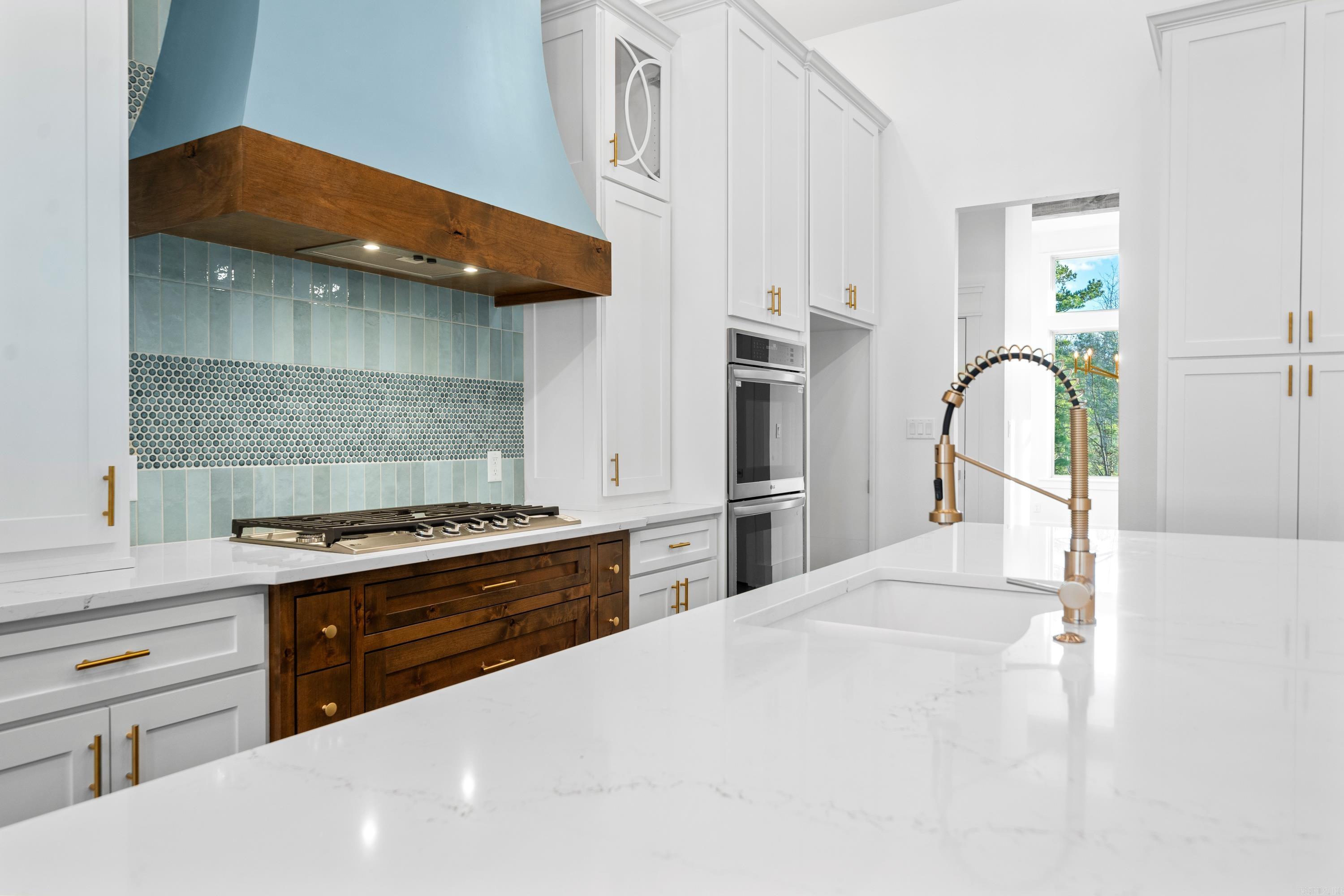 185 Waterview