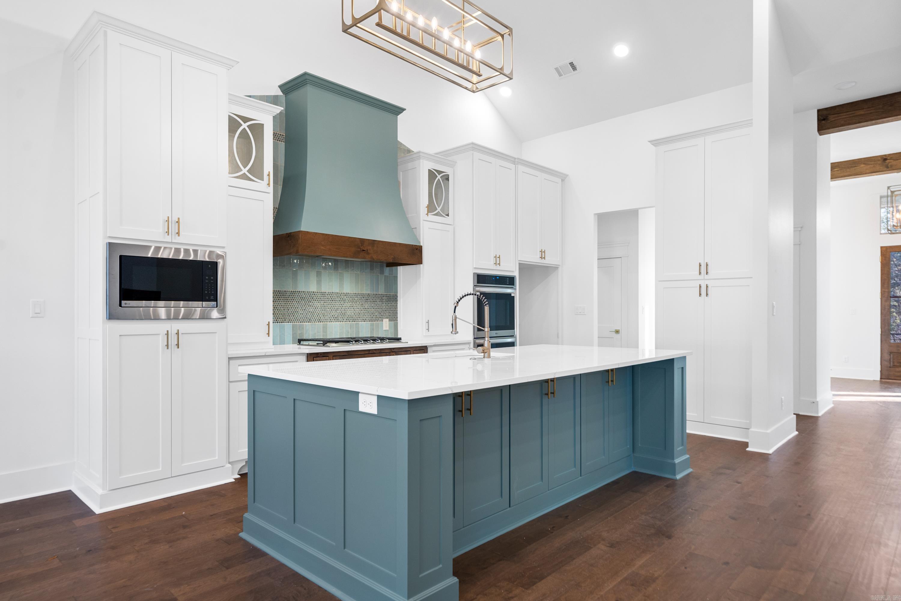 185 Waterview