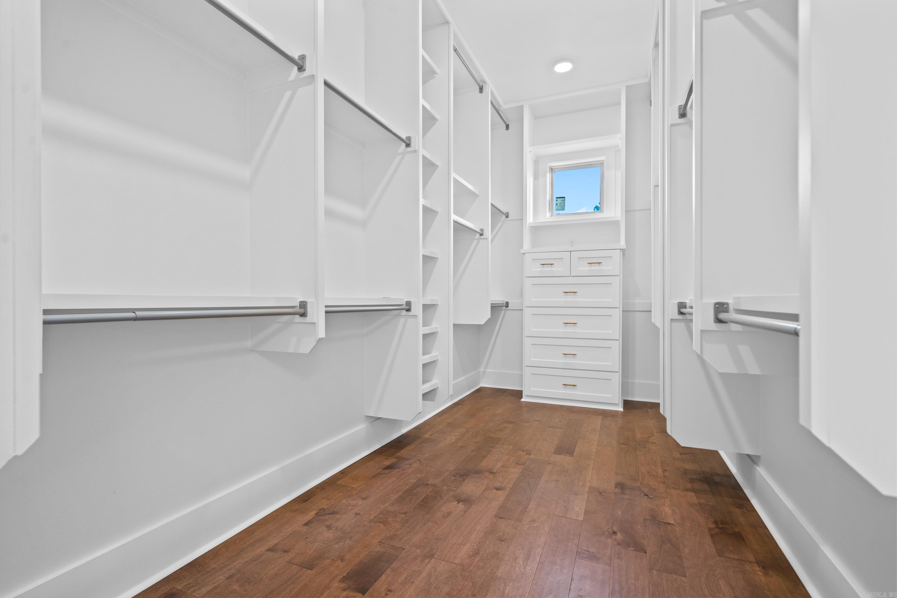 185 Waterview