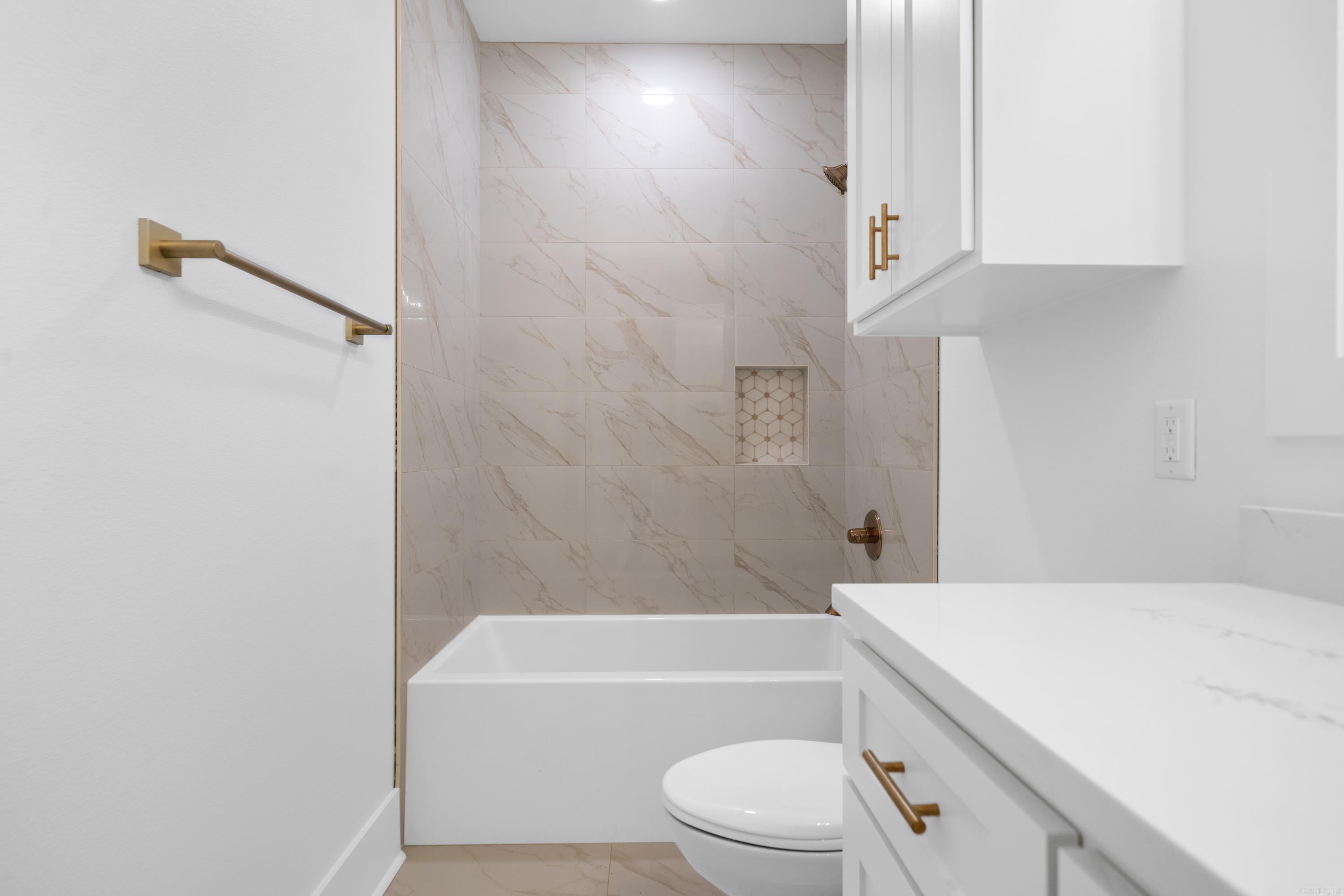 185 Waterview