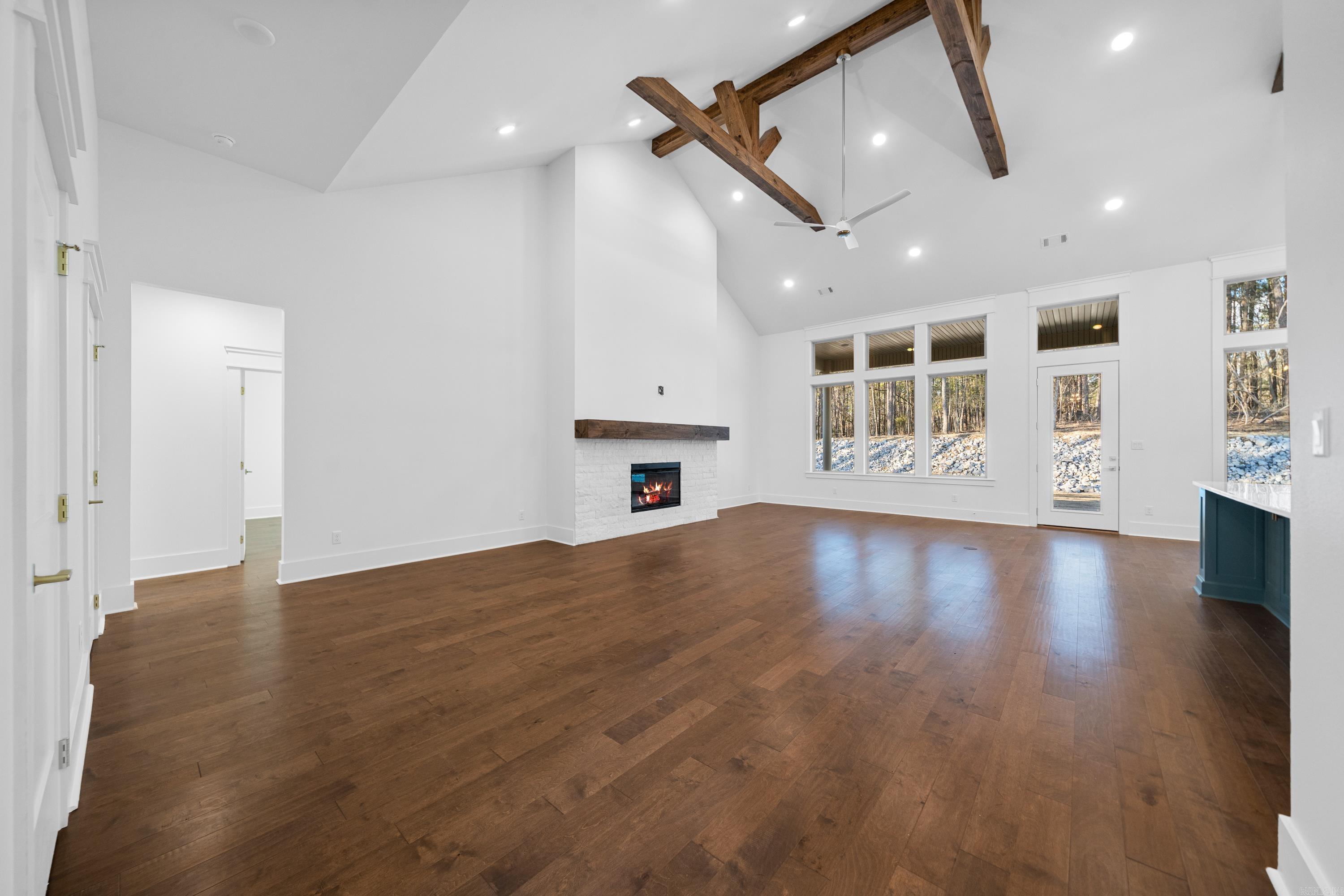 185 Waterview