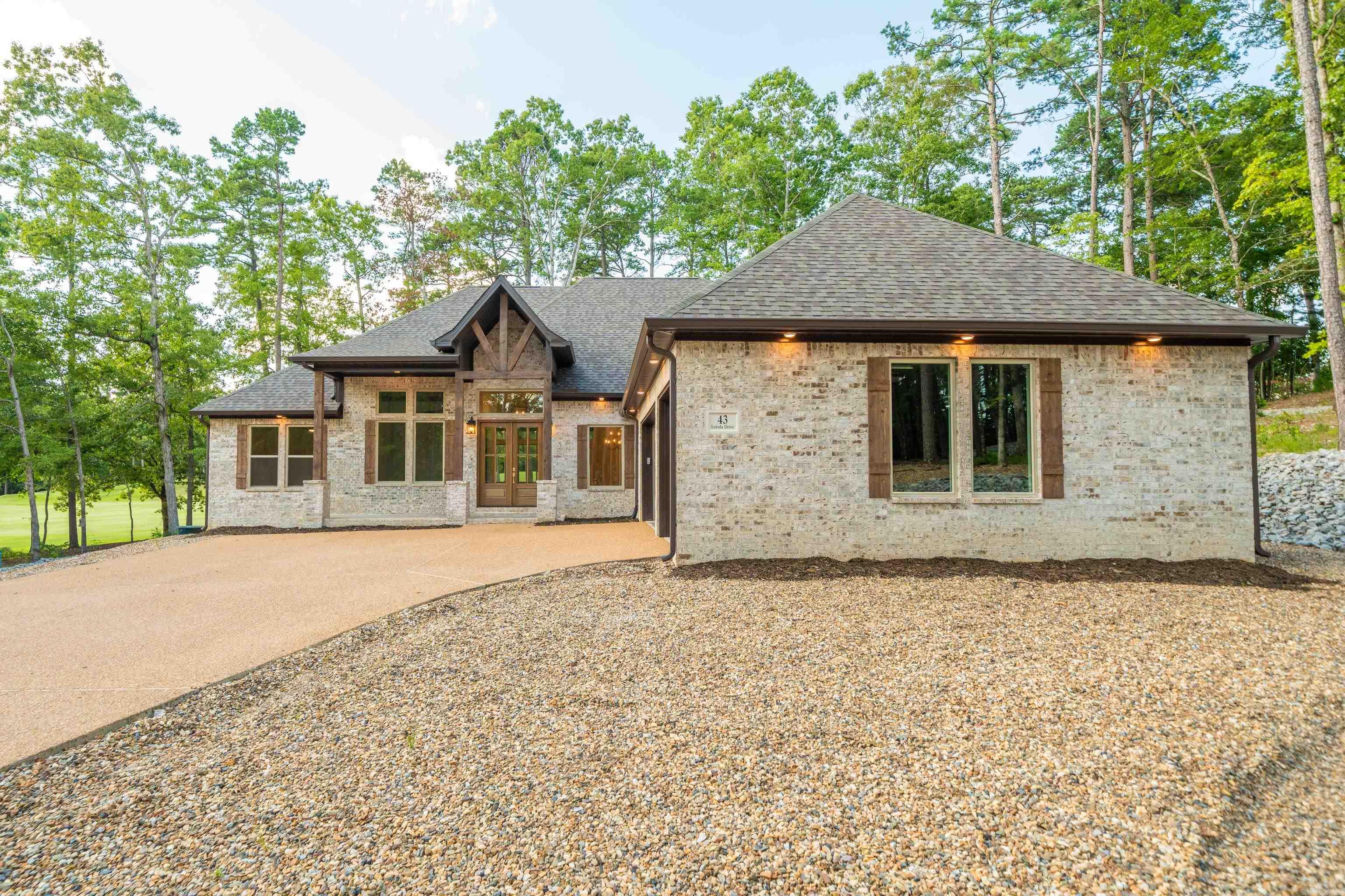 43 Loyola Drive