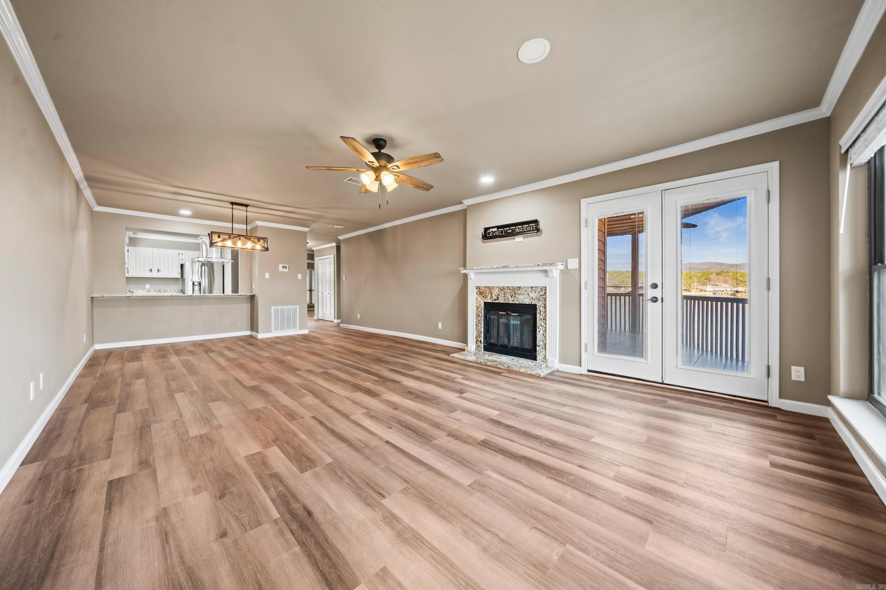 310 Kleinshore Unit: C-14