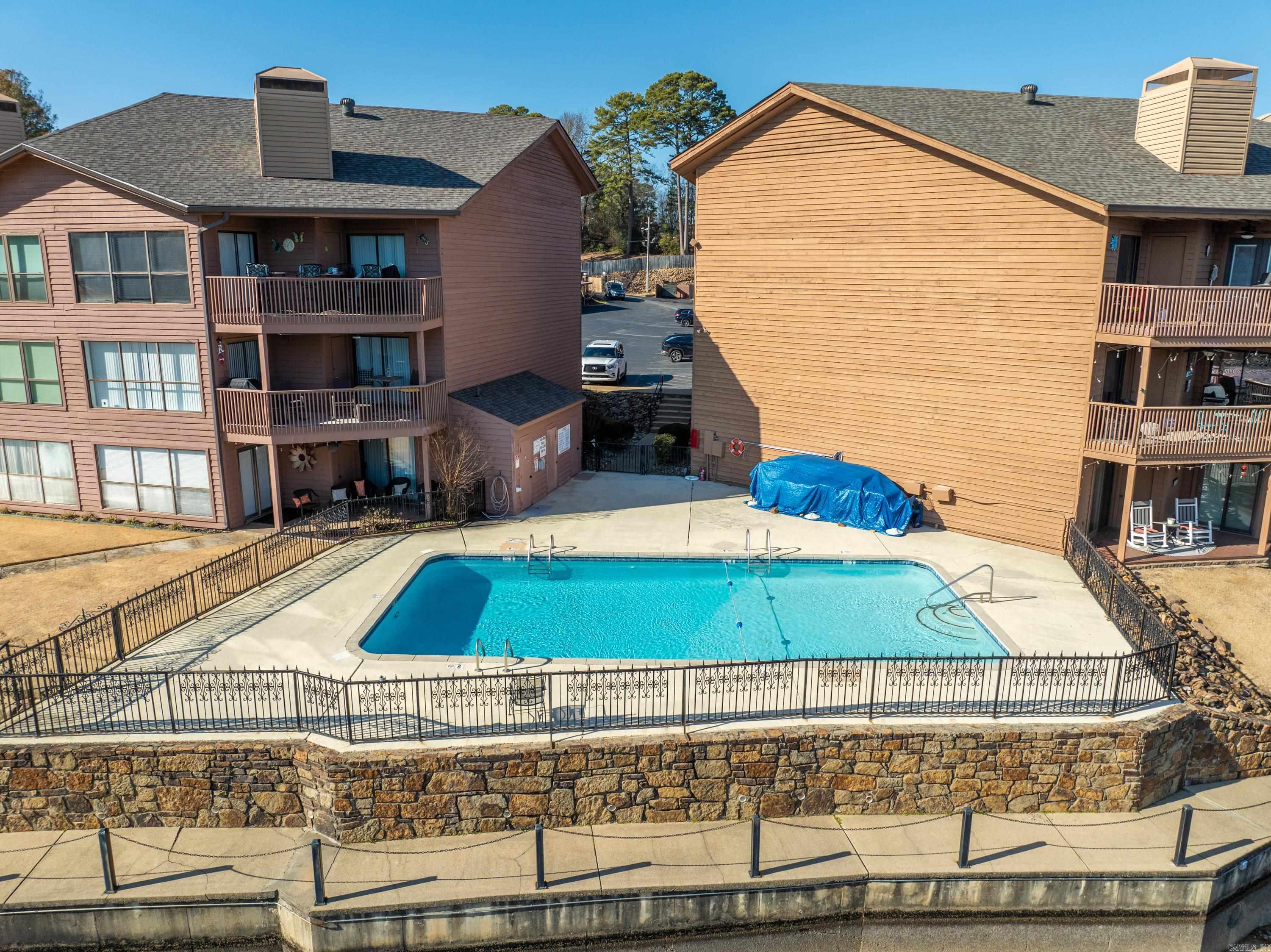 310 Kleinshore Unit: C-14